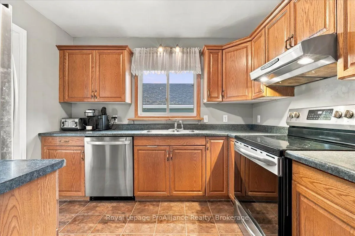 4 Bogart Crescent