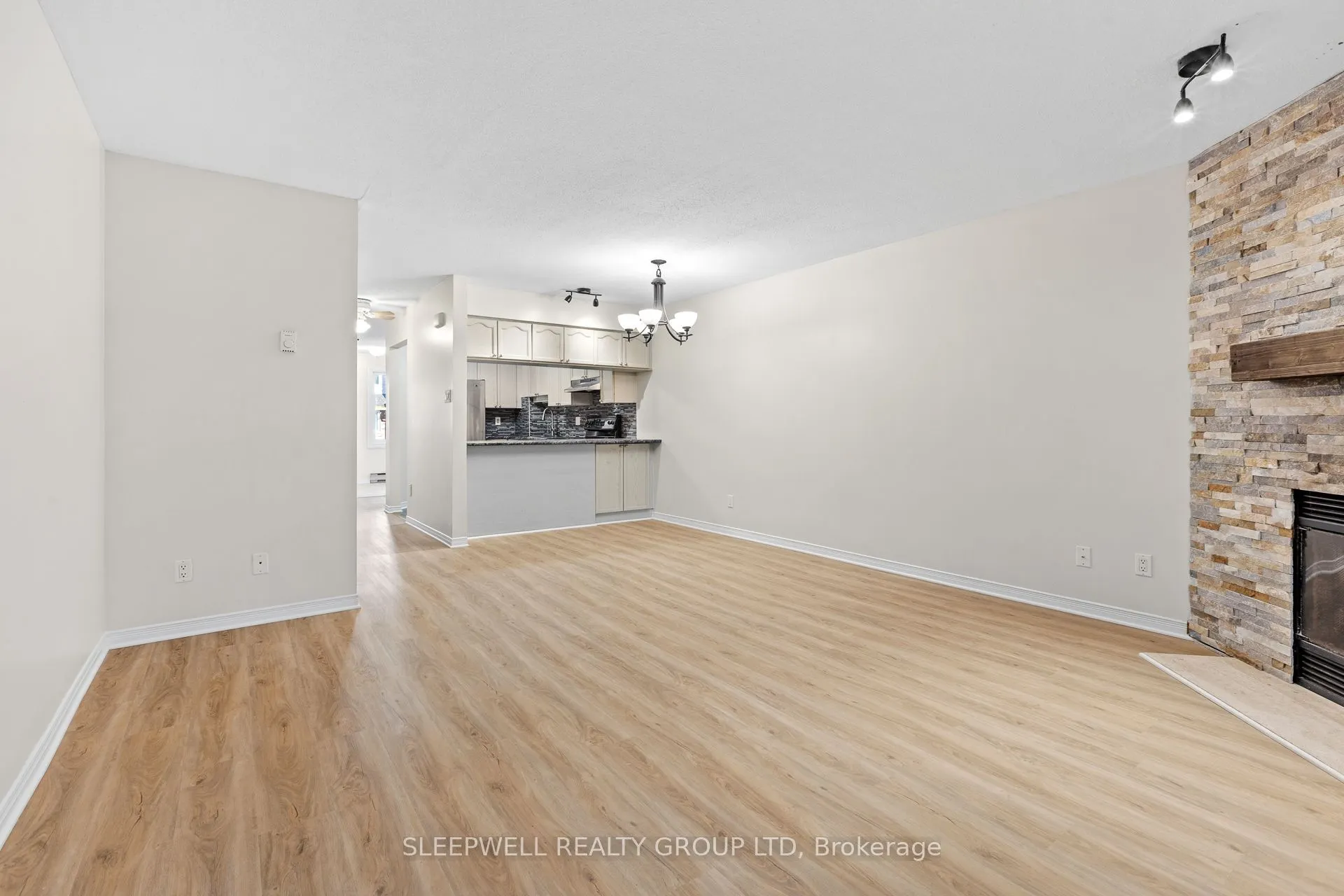 394 Briston Private #4