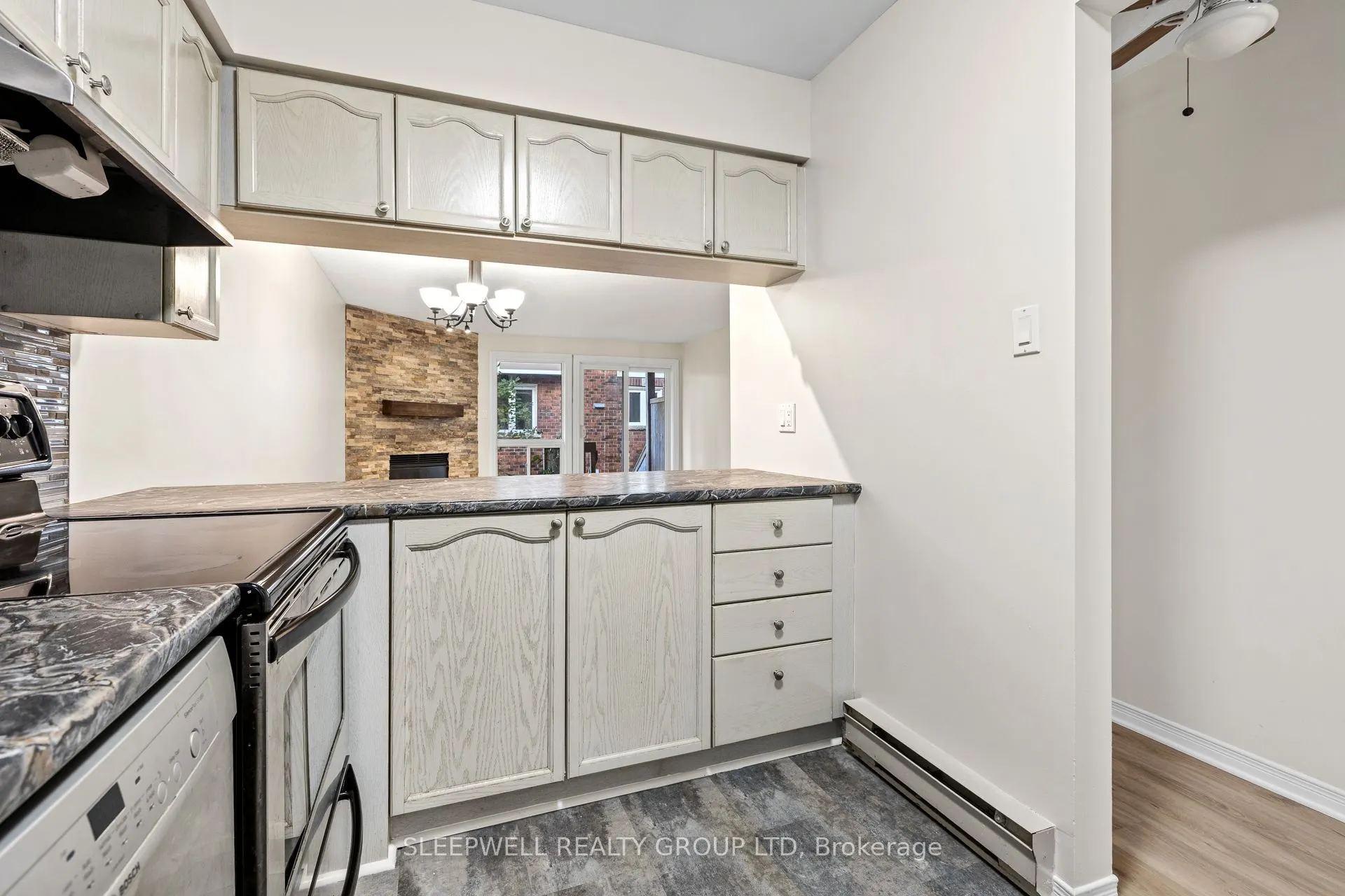 394 Briston Private #4