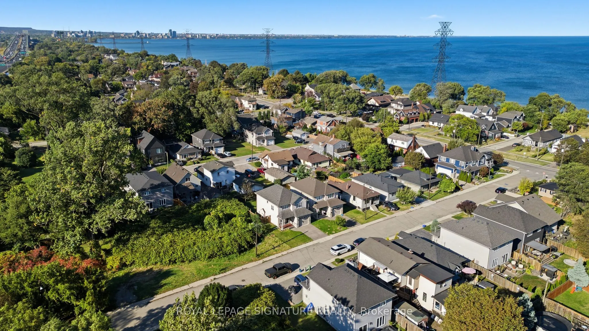 17 Lagoon Avenue