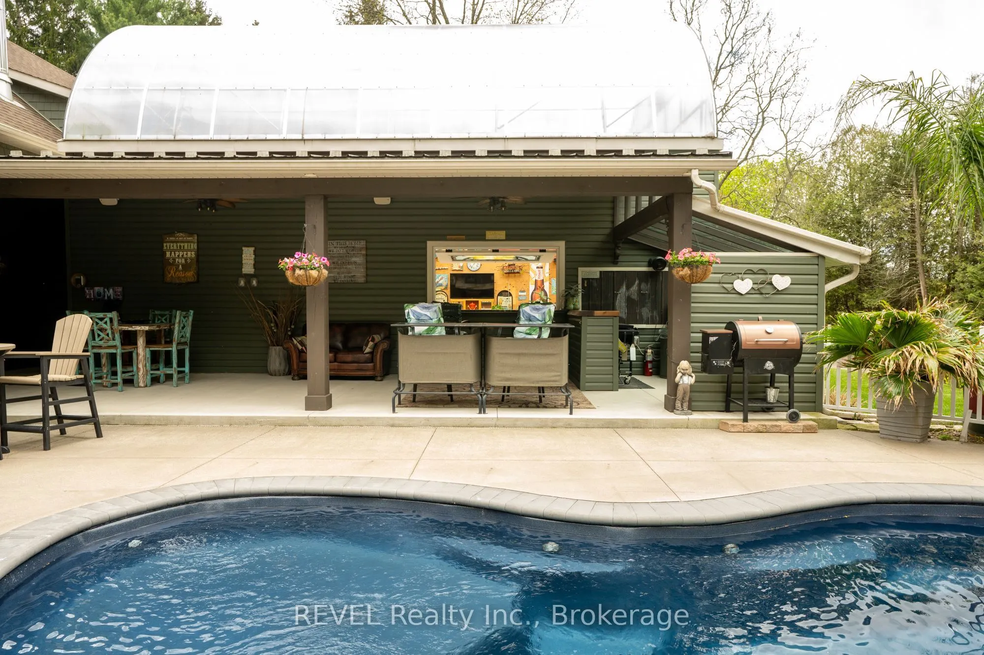 573 CANBORO Road