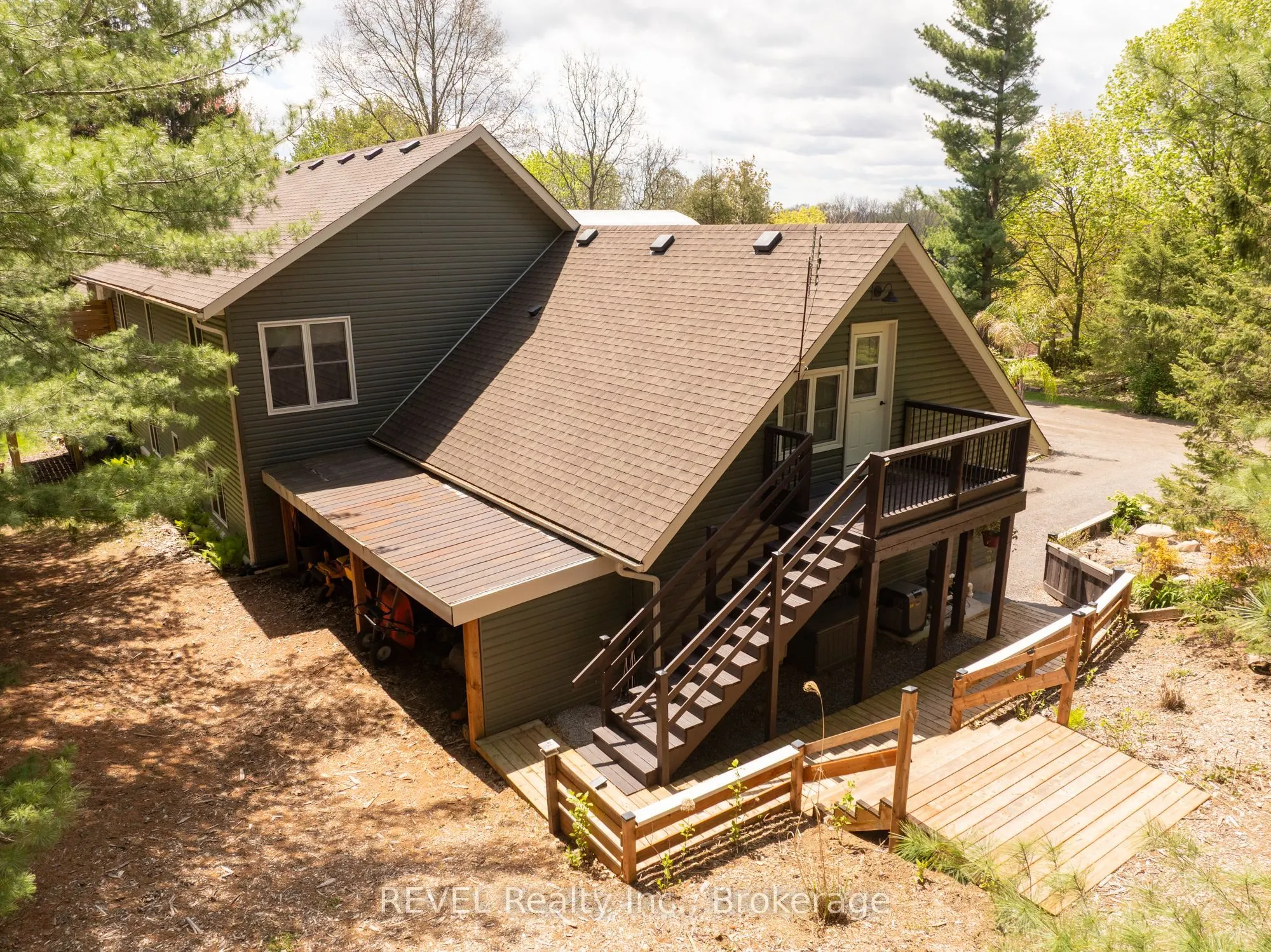 573 CANBORO Road