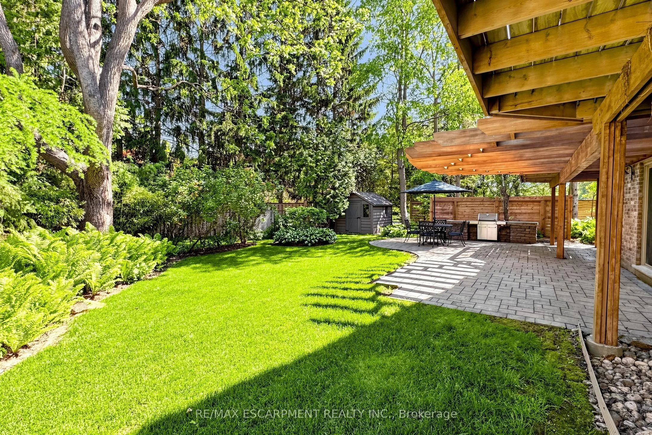 118 Foxridge Drive