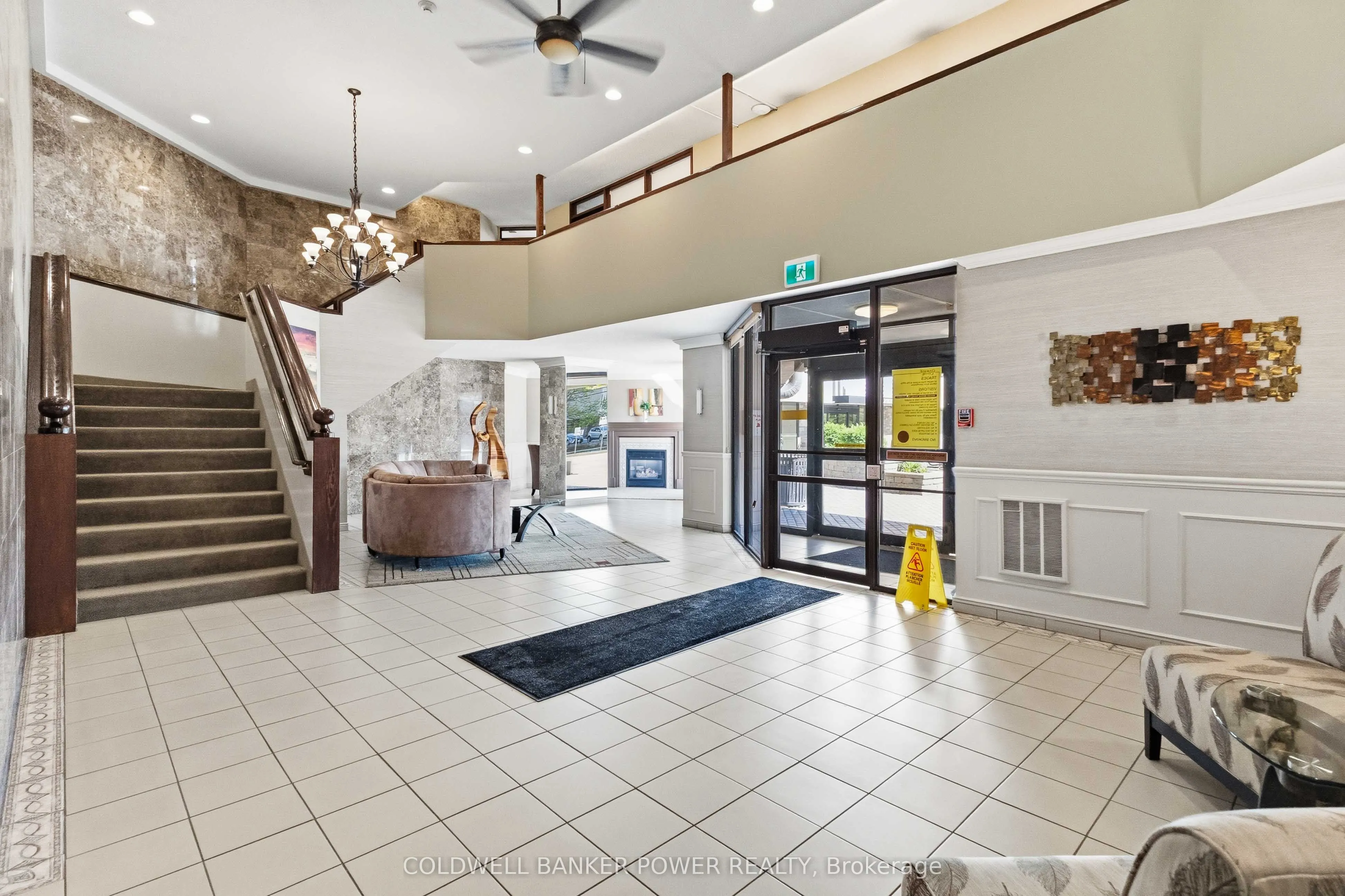 323 Colborne Street #302