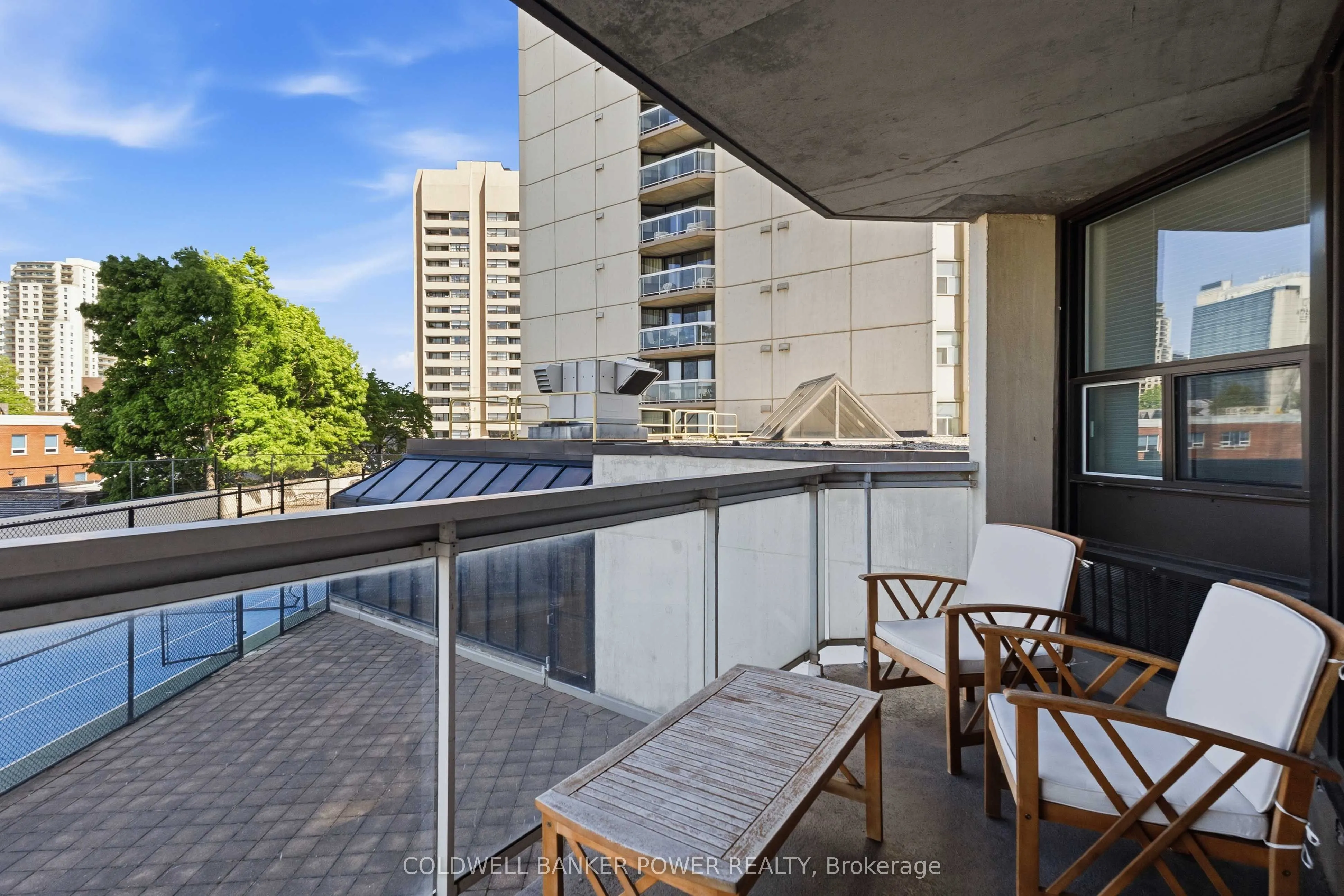 323 Colborne Street #302