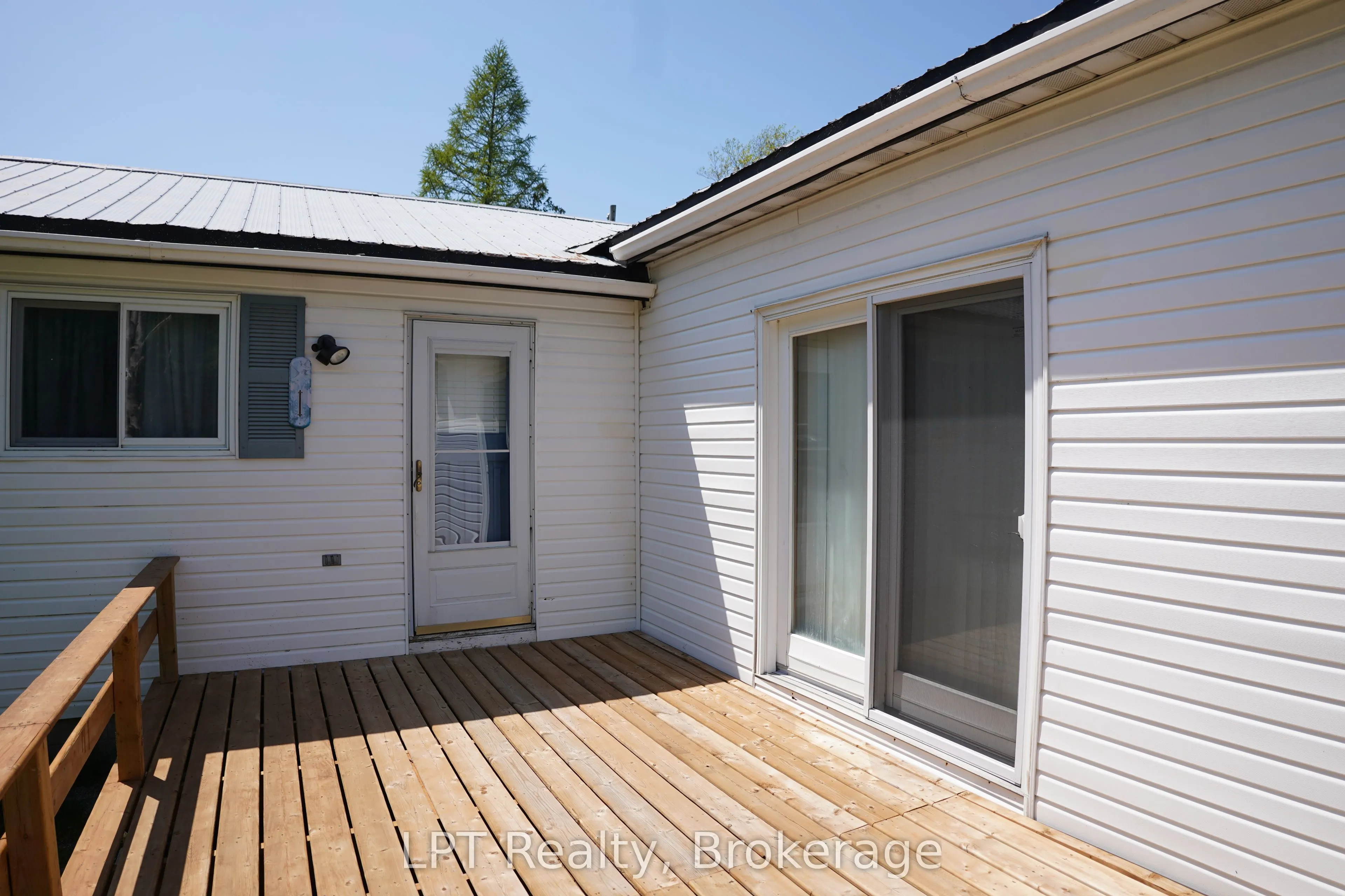 621 Huron Road