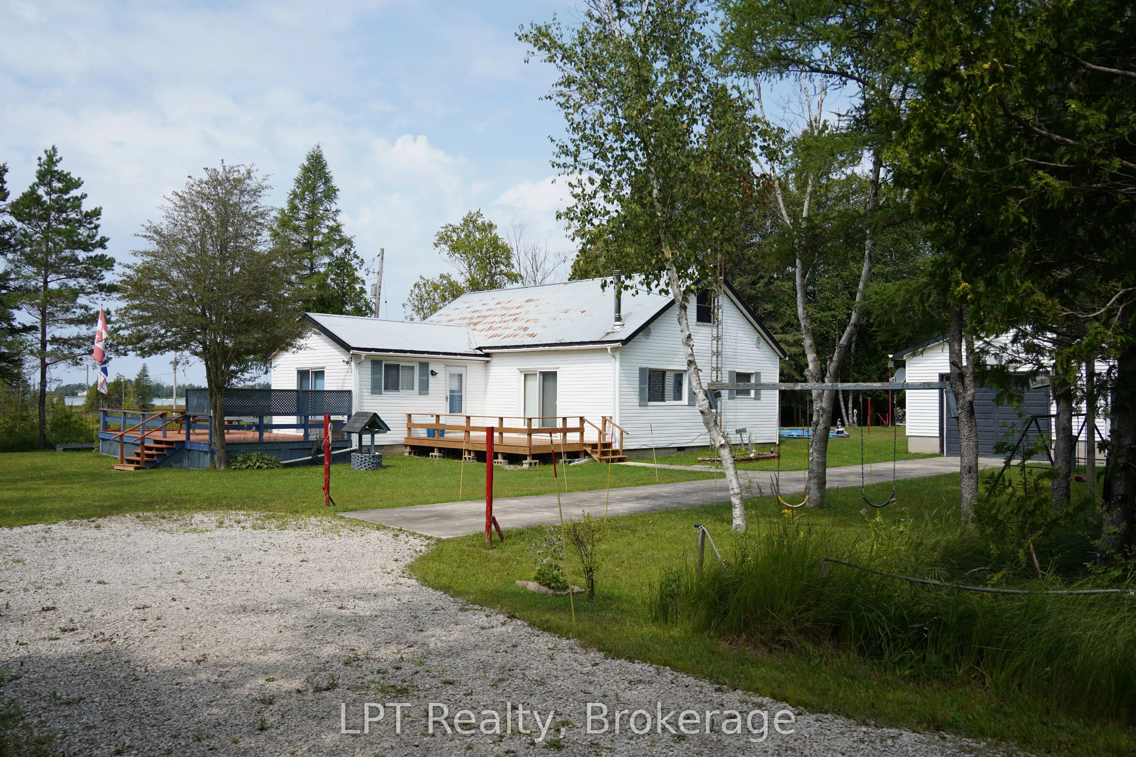 621 Huron Road
