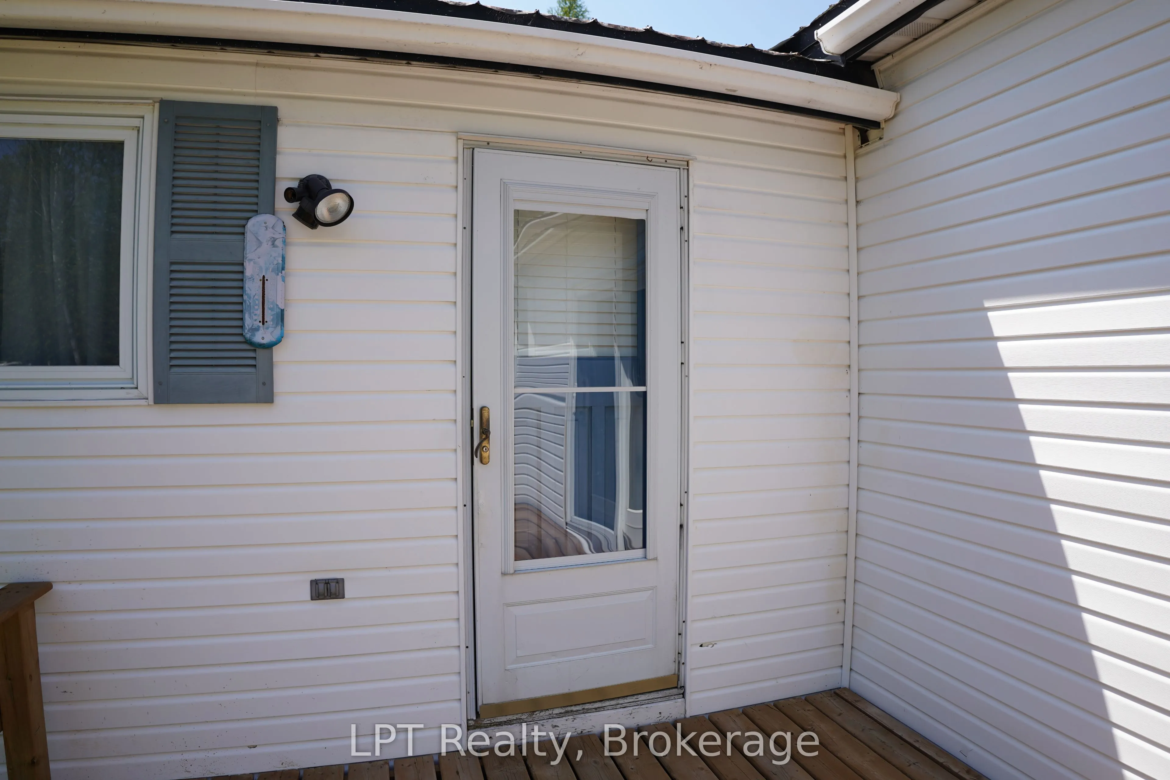 621 Huron Road