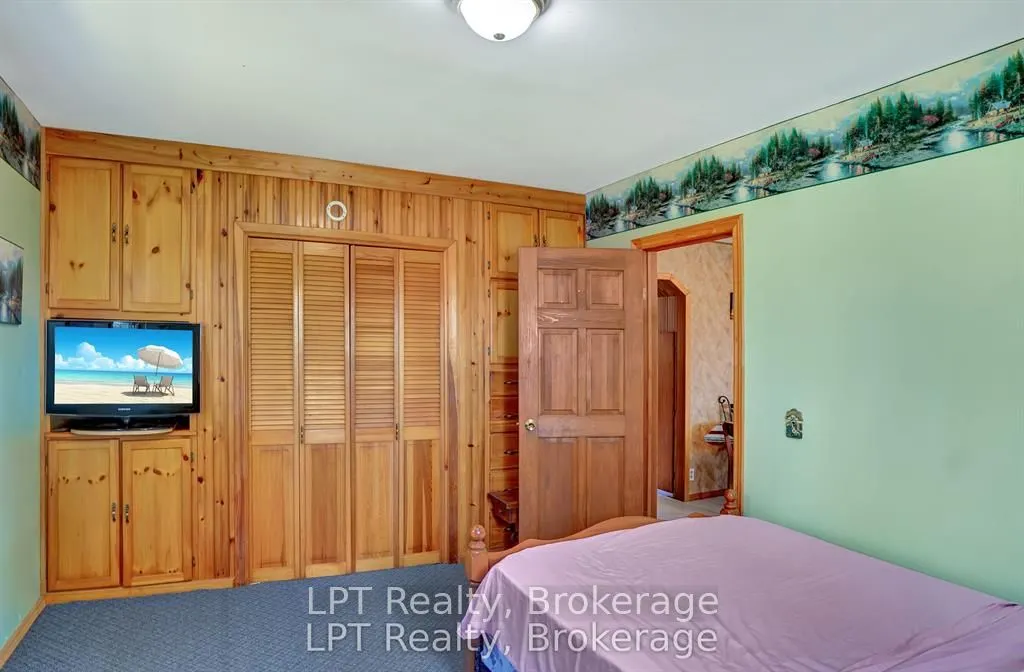 621 Huron Road