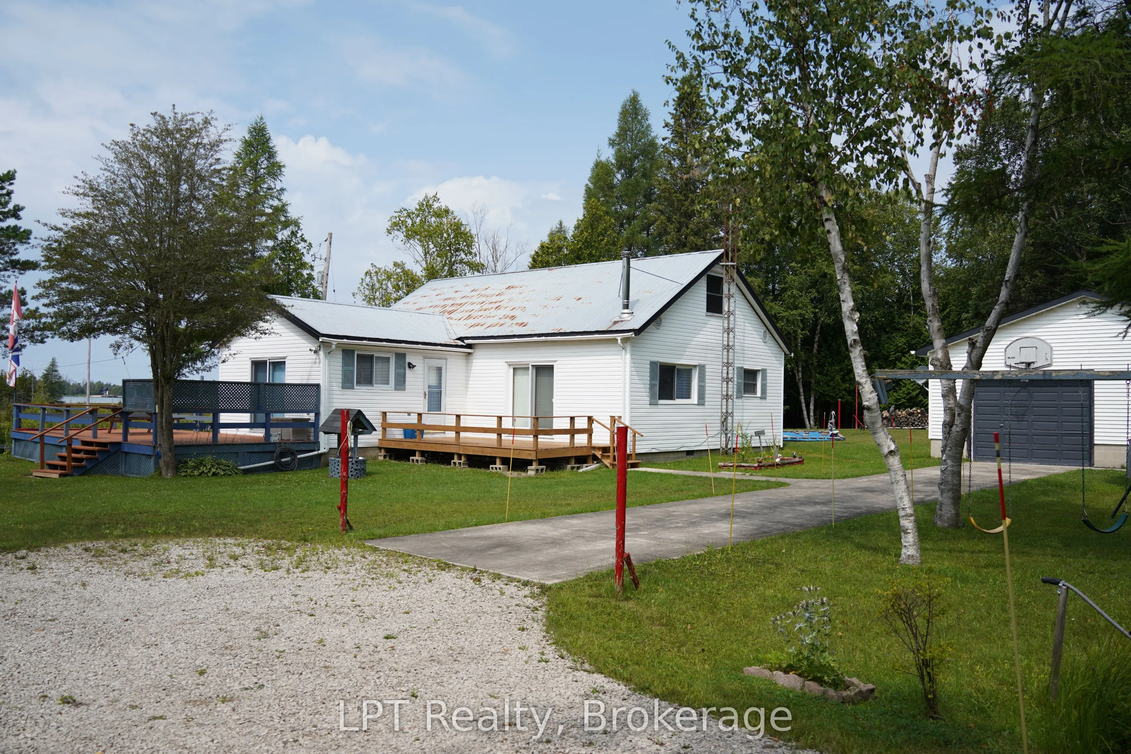 621 Huron Road