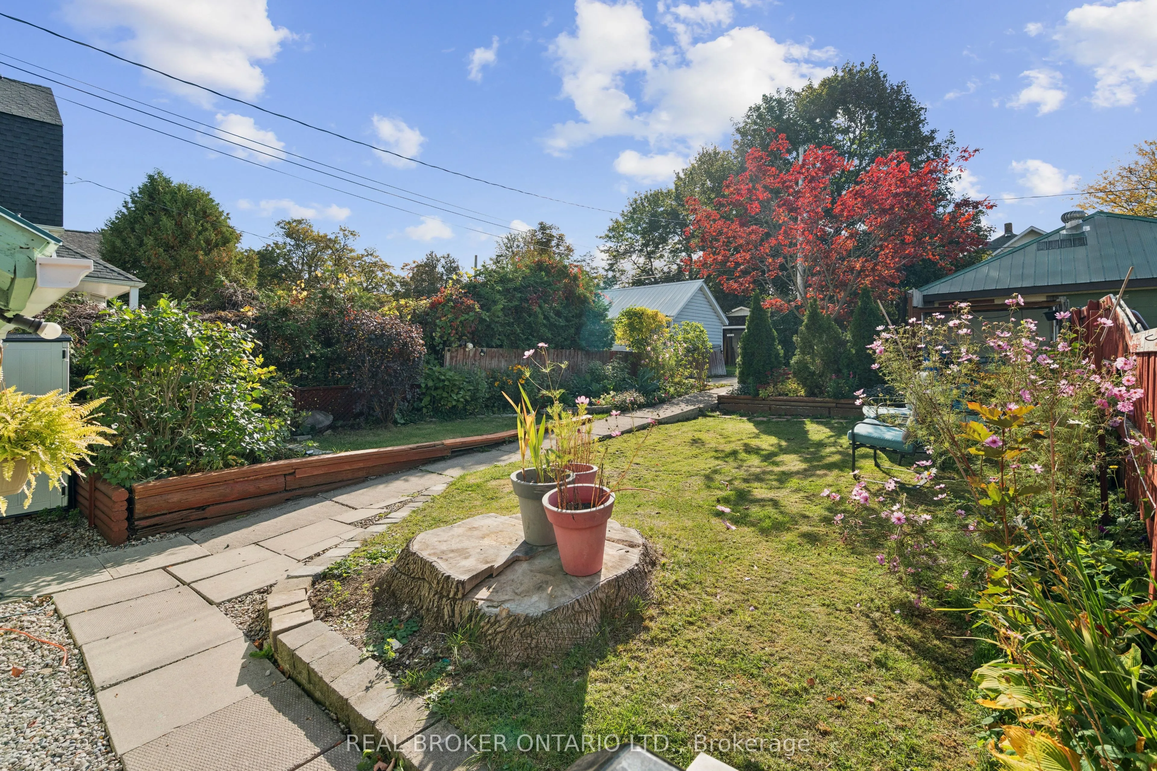 324 Daly Street