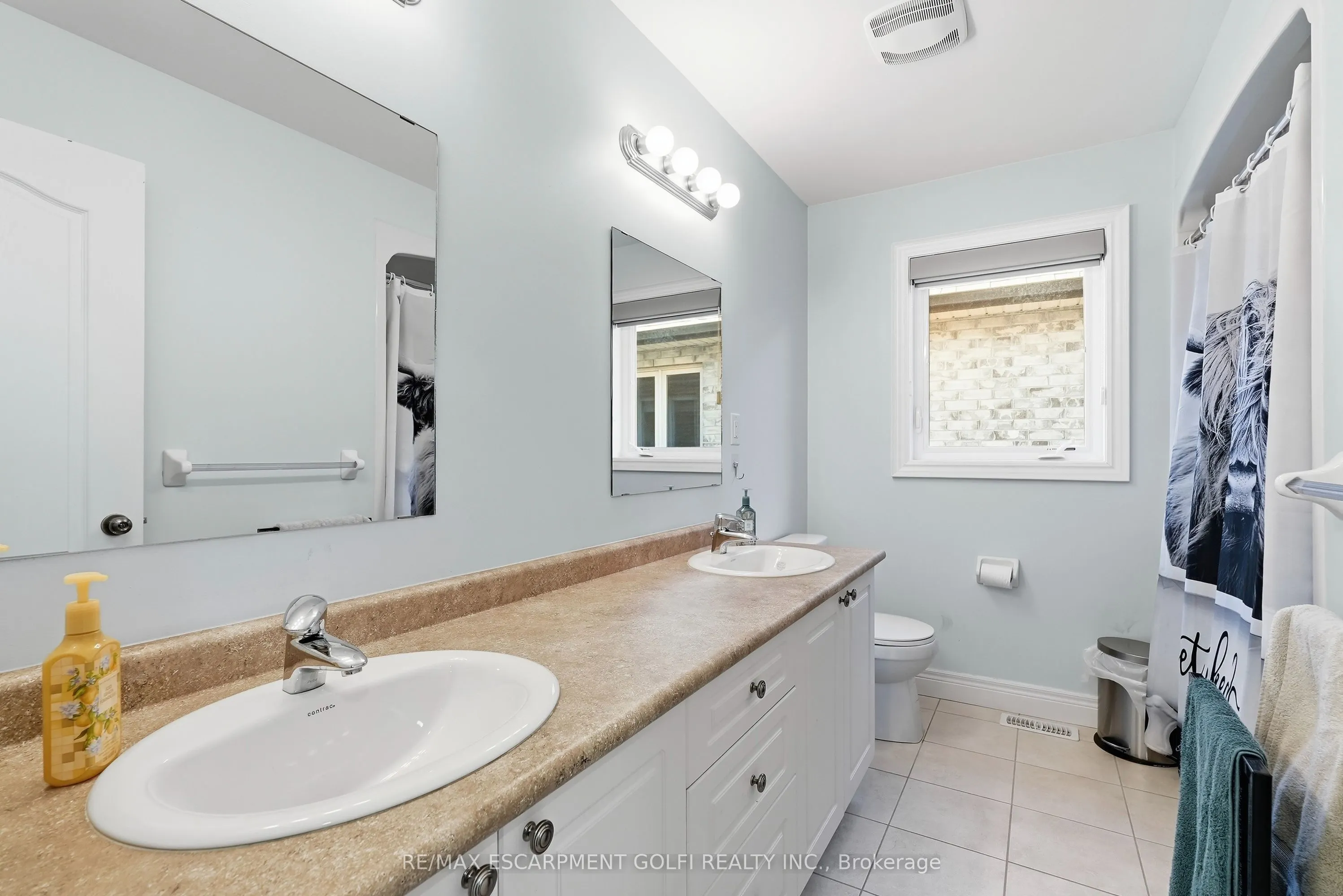 59 Greti Drive