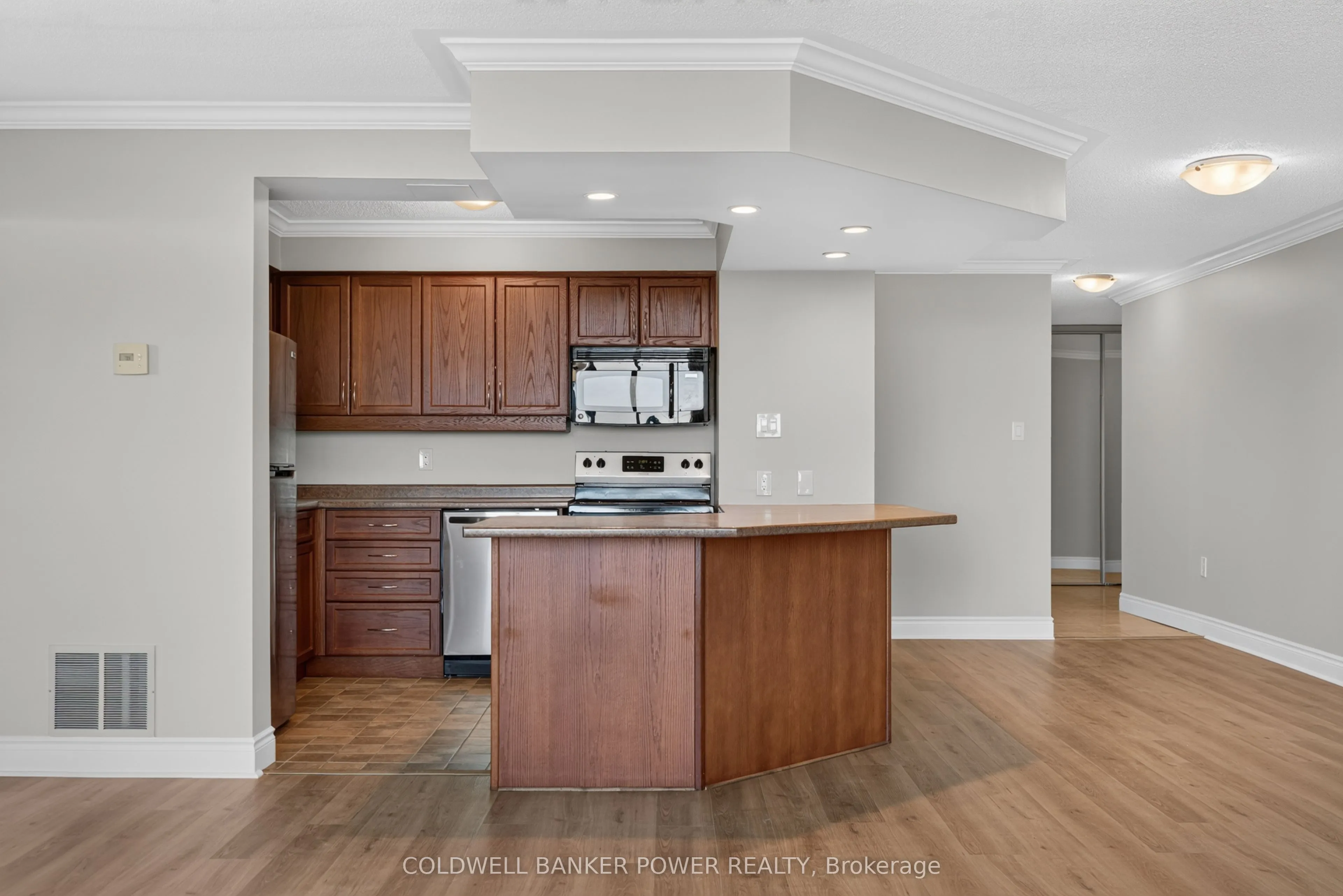 695 Richmond Street #1705