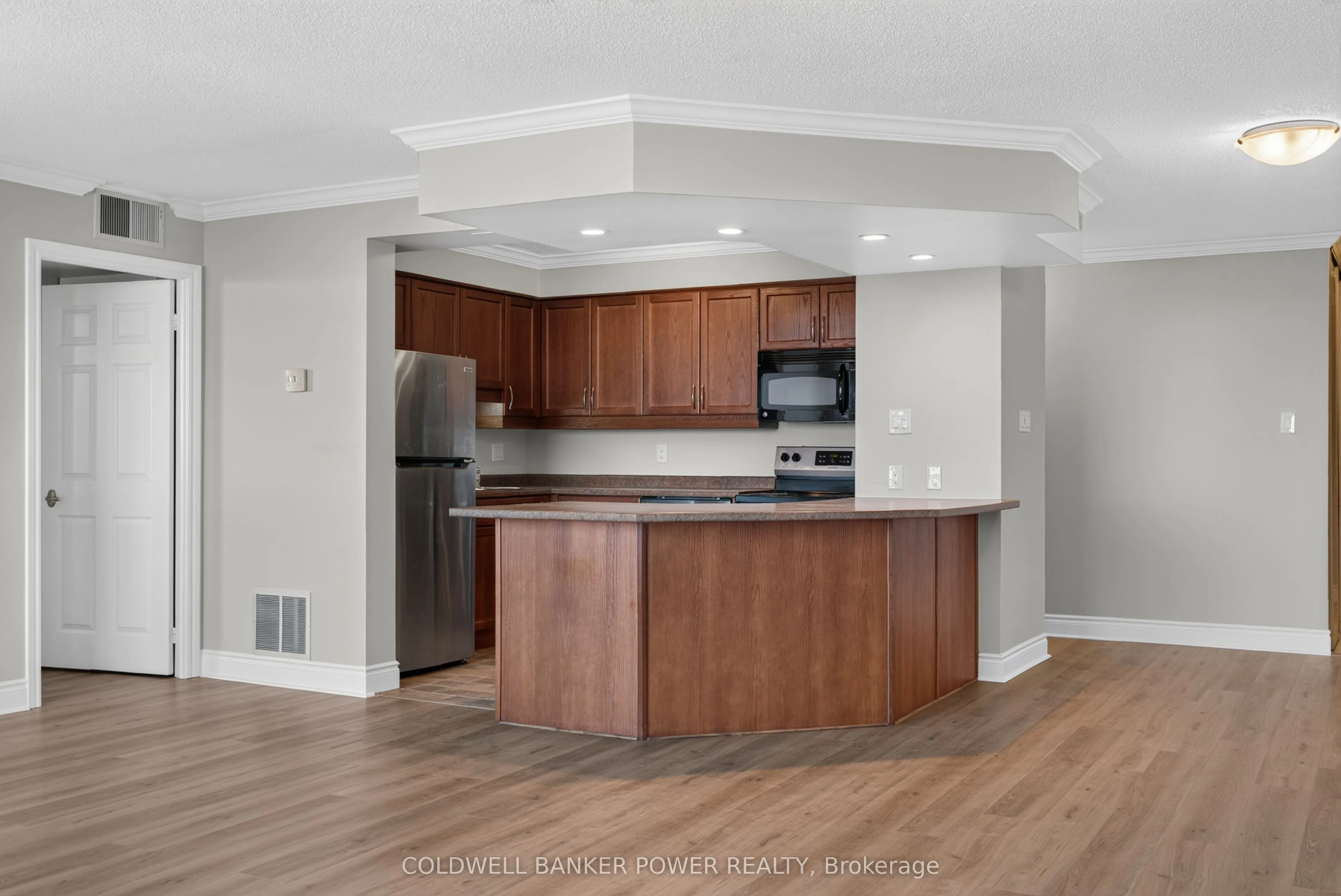 695 Richmond Street #1705