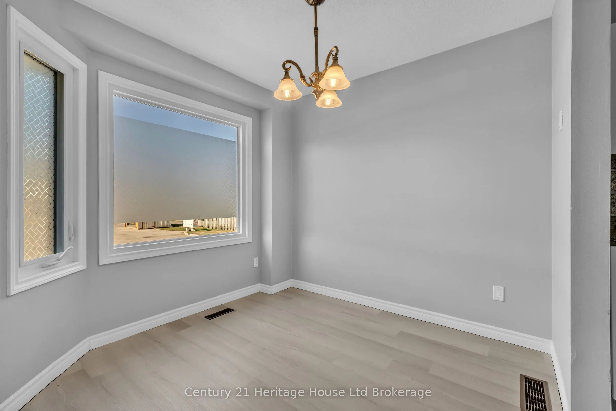 1135 Nellis Street #2