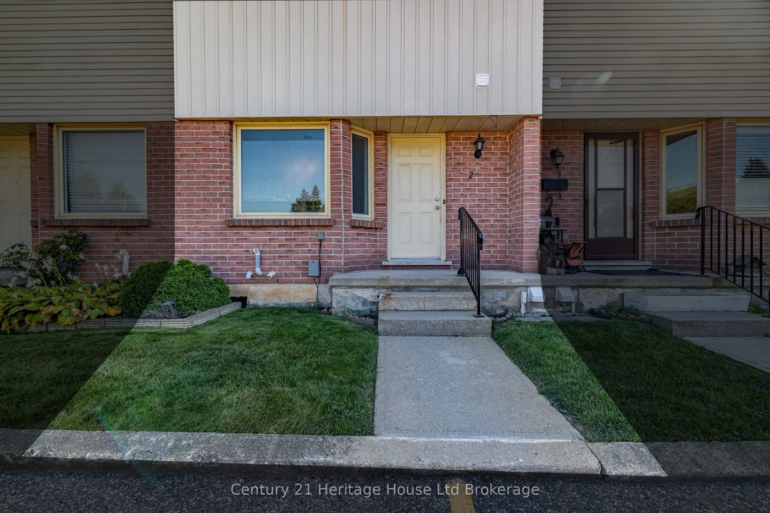 1135 Nellis Street #2