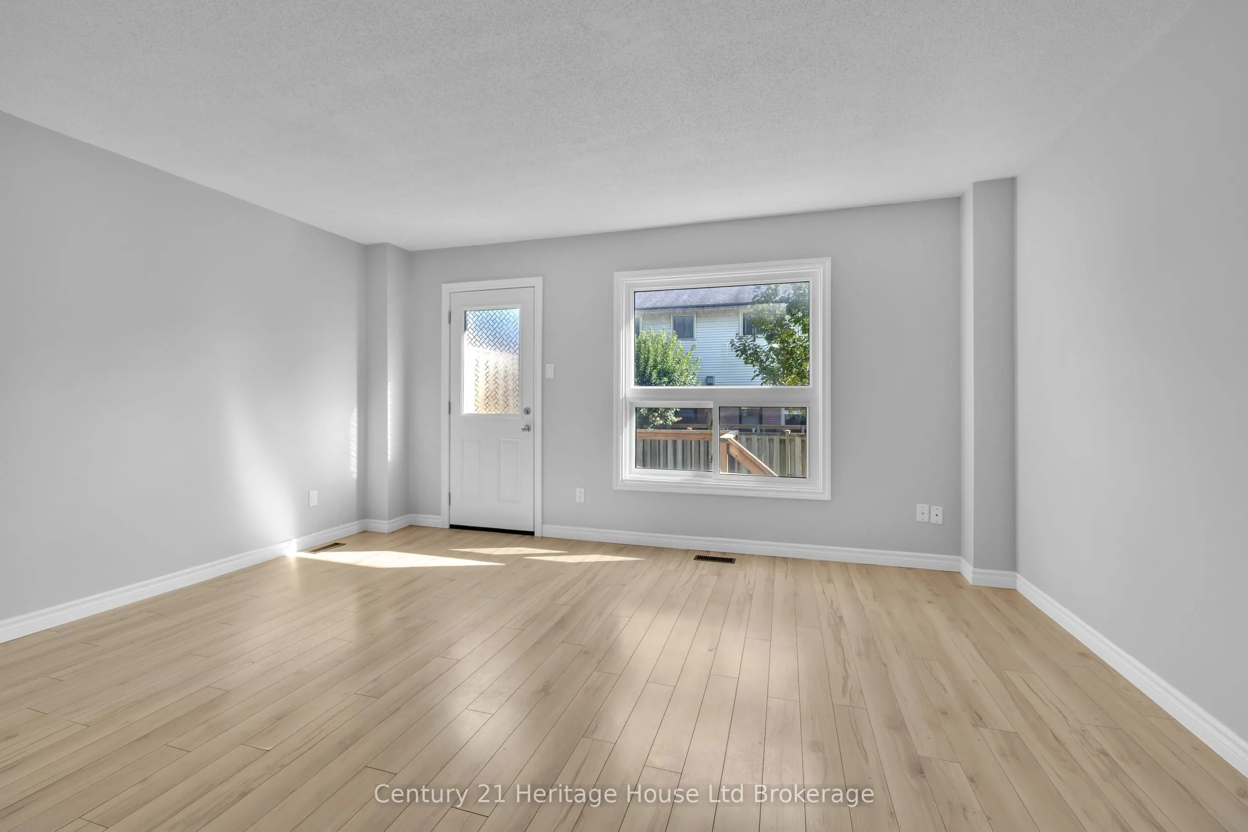 1135 Nellis Street #2