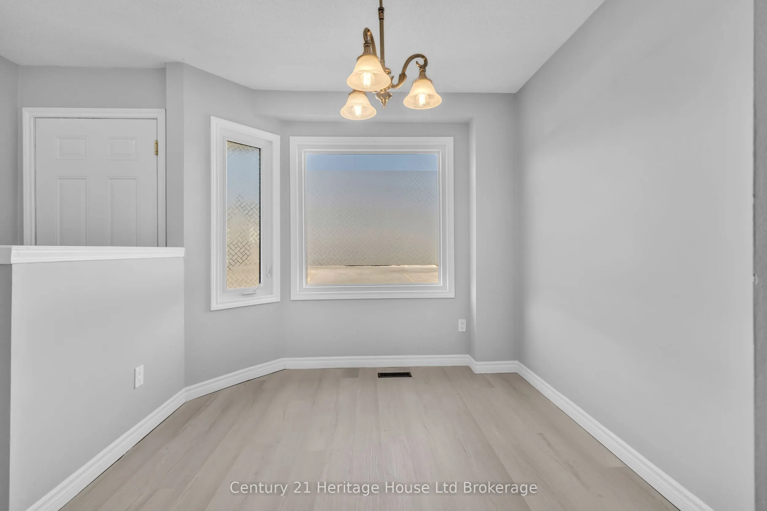 1135 Nellis Street #2