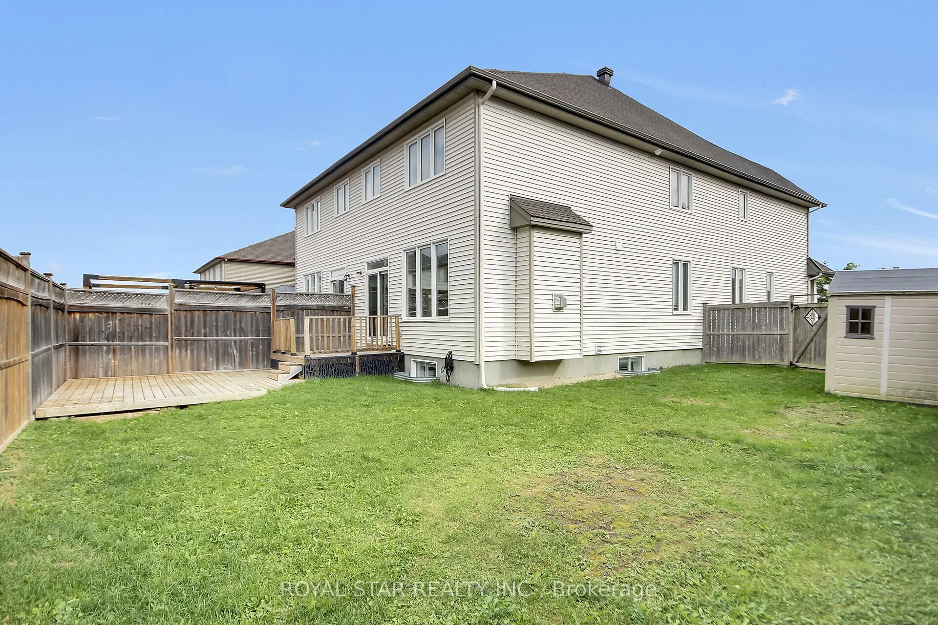 604 MOORPARK Avenue