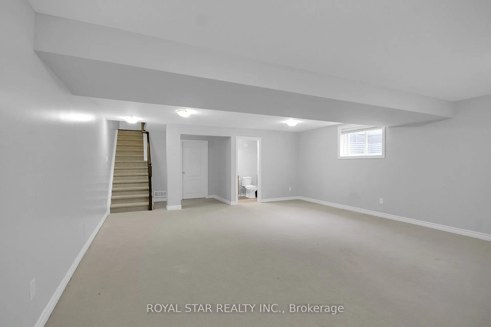 604 MOORPARK Avenue