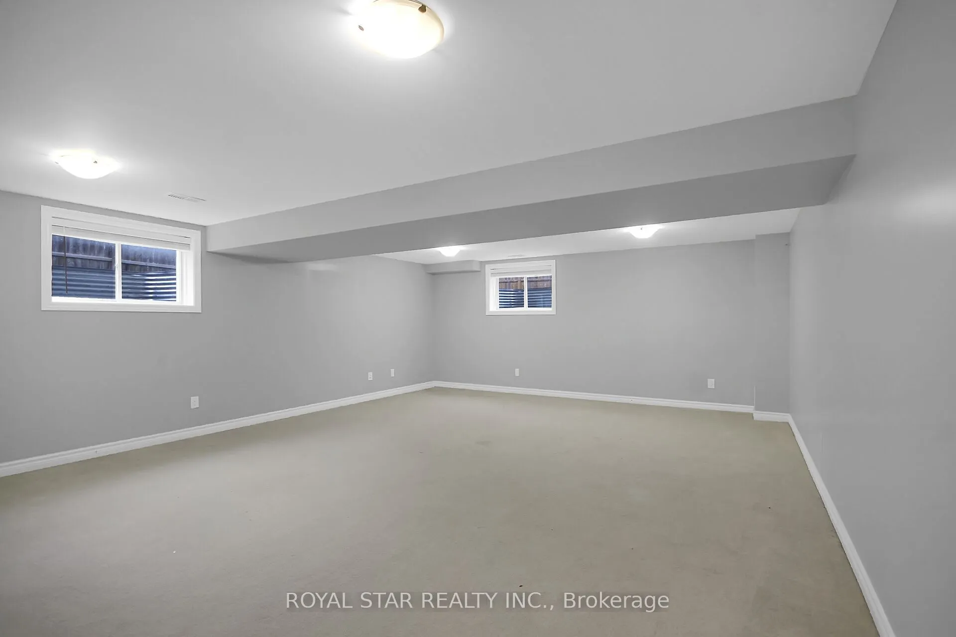 604 MOORPARK Avenue