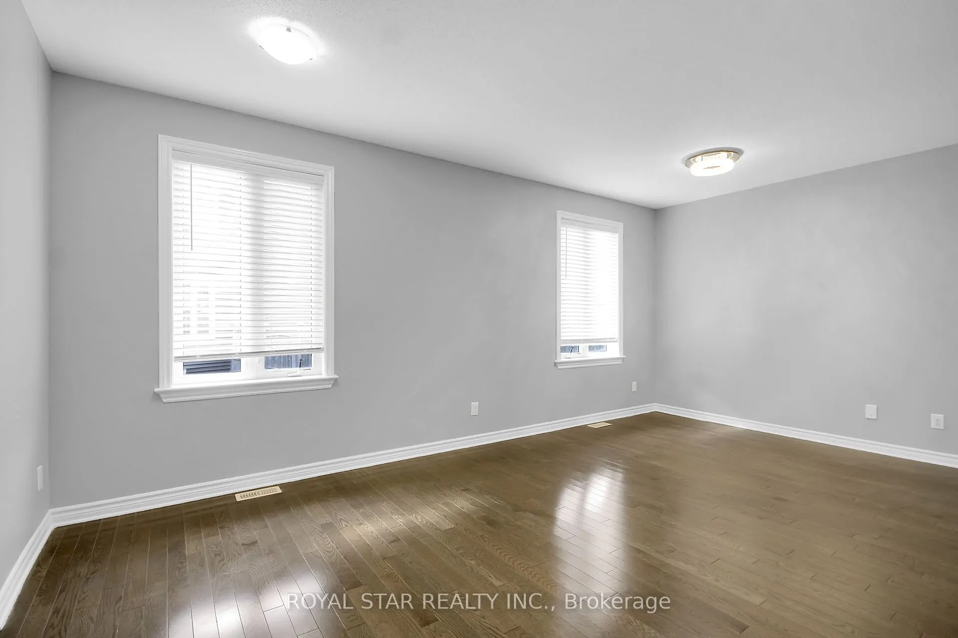 604 MOORPARK Avenue