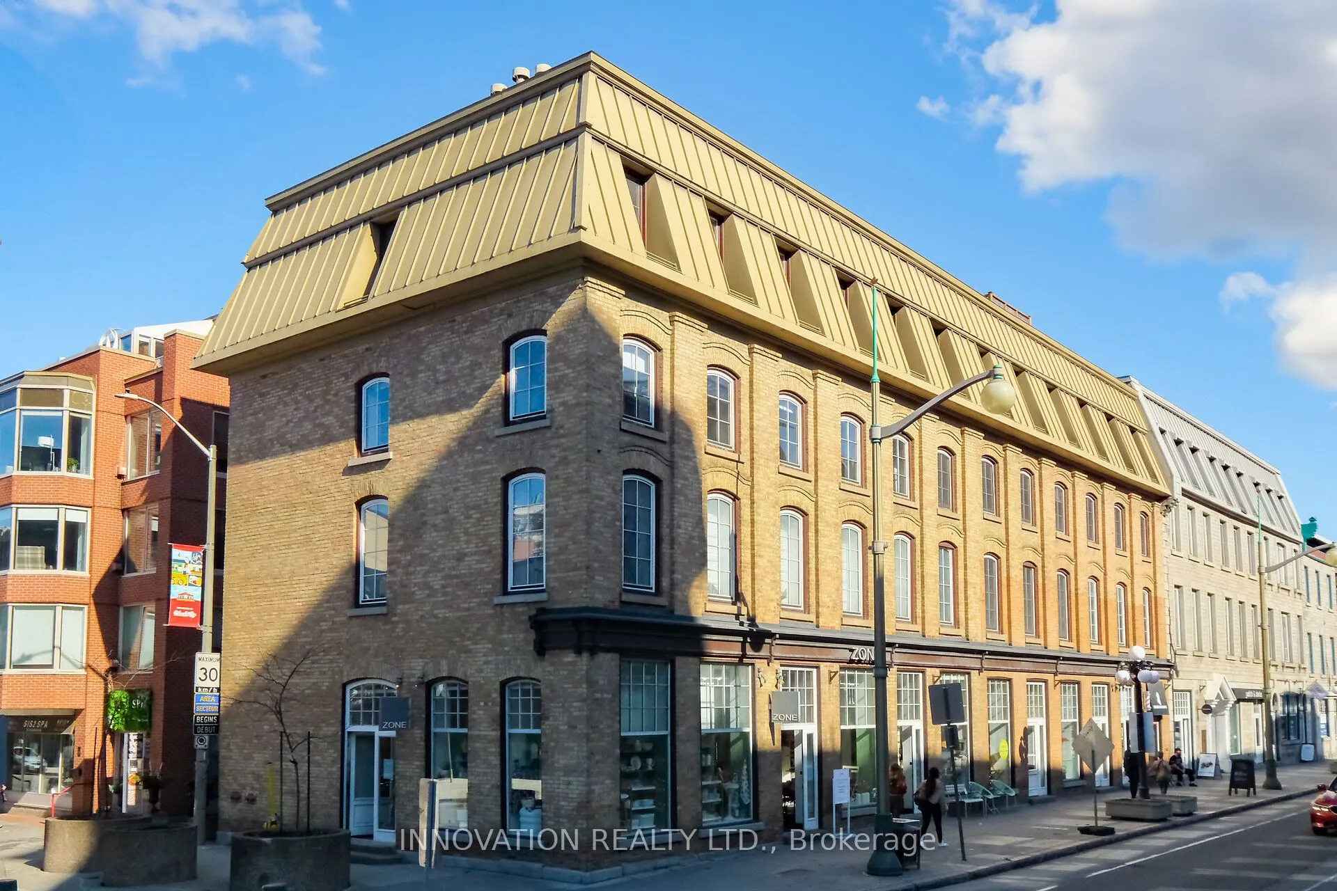 10 Clarence Street #4