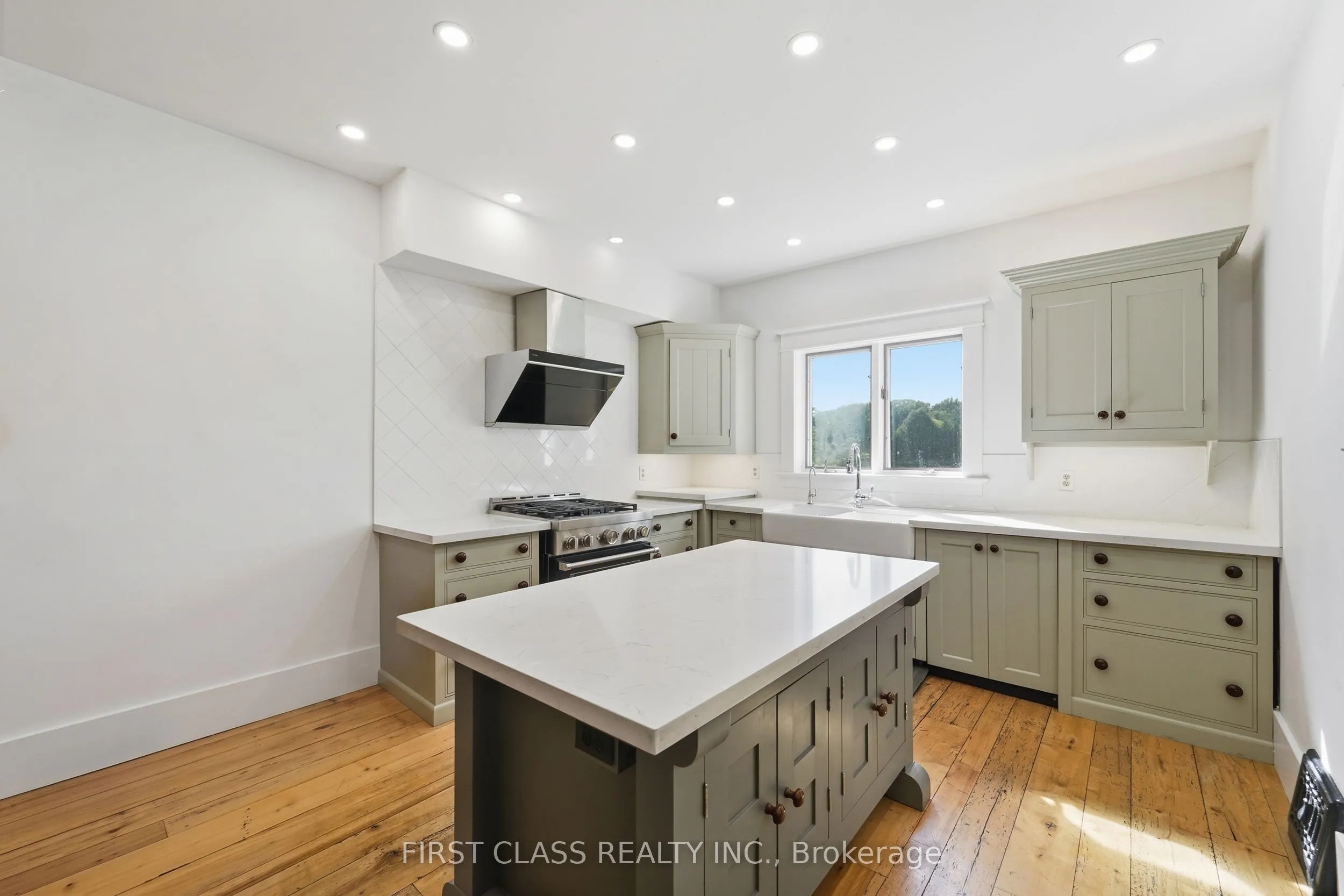 424 Concession Rd 8 E