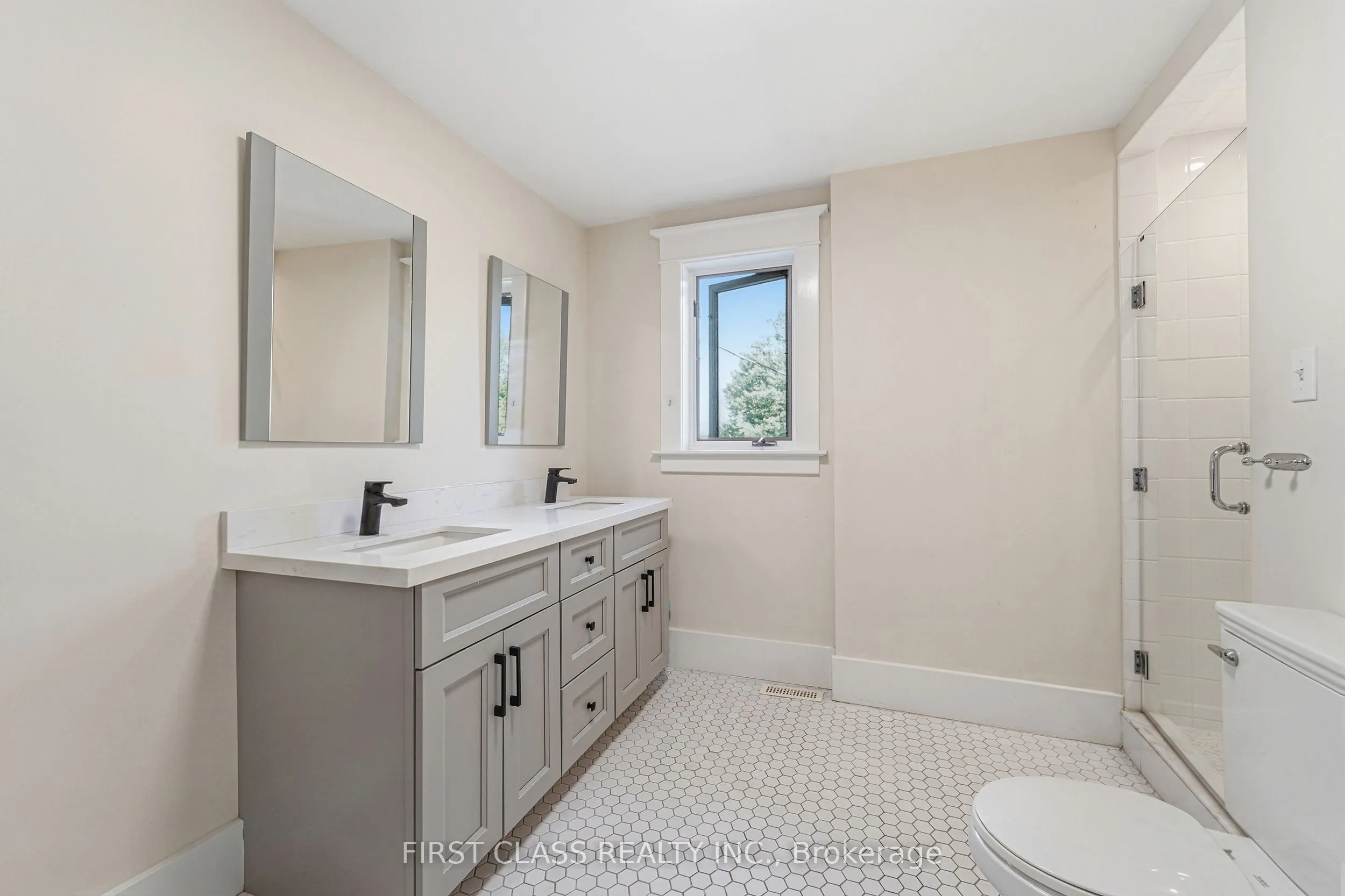 424 Concession Rd 8 E