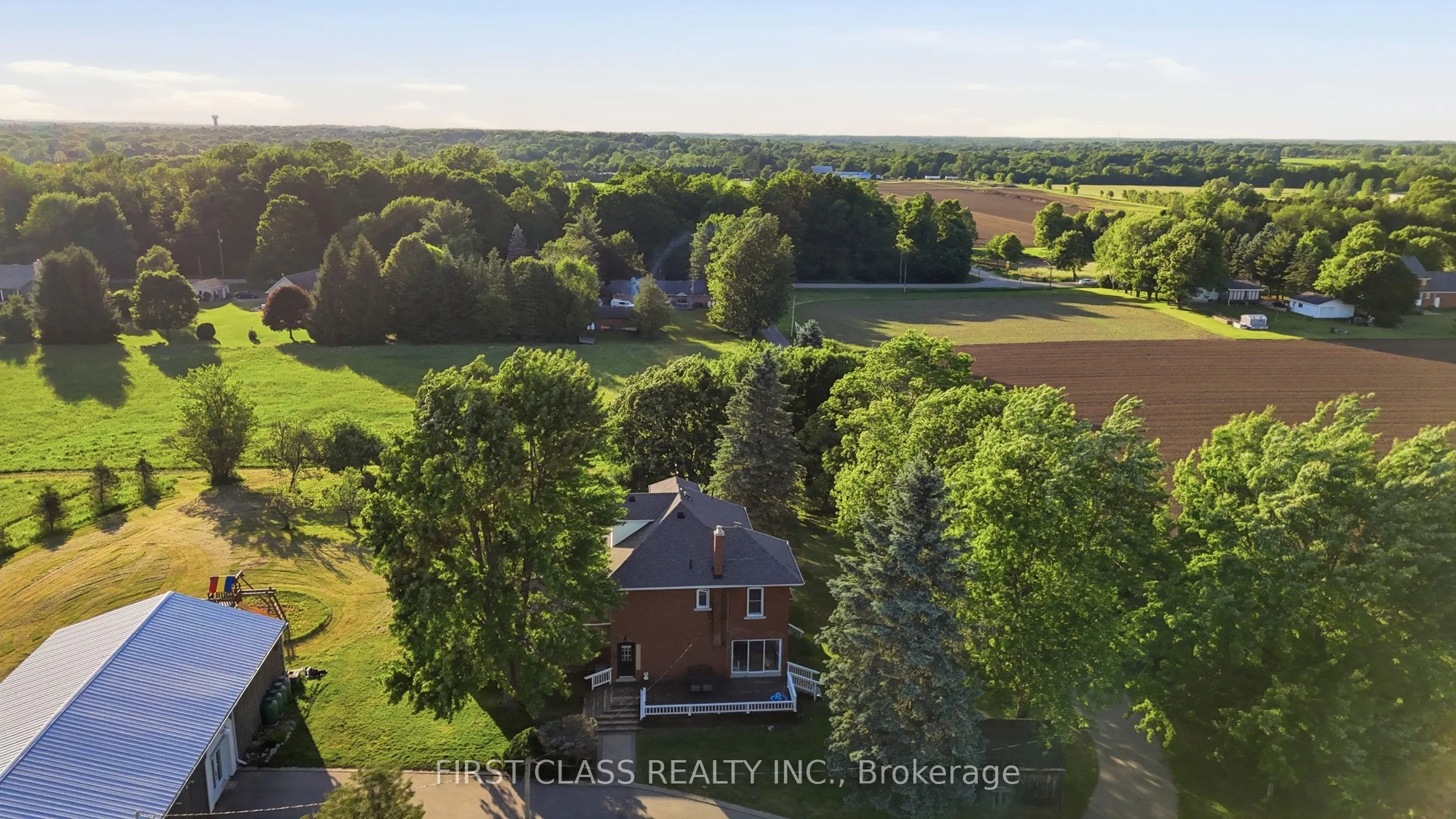424 Concession Rd 8 E