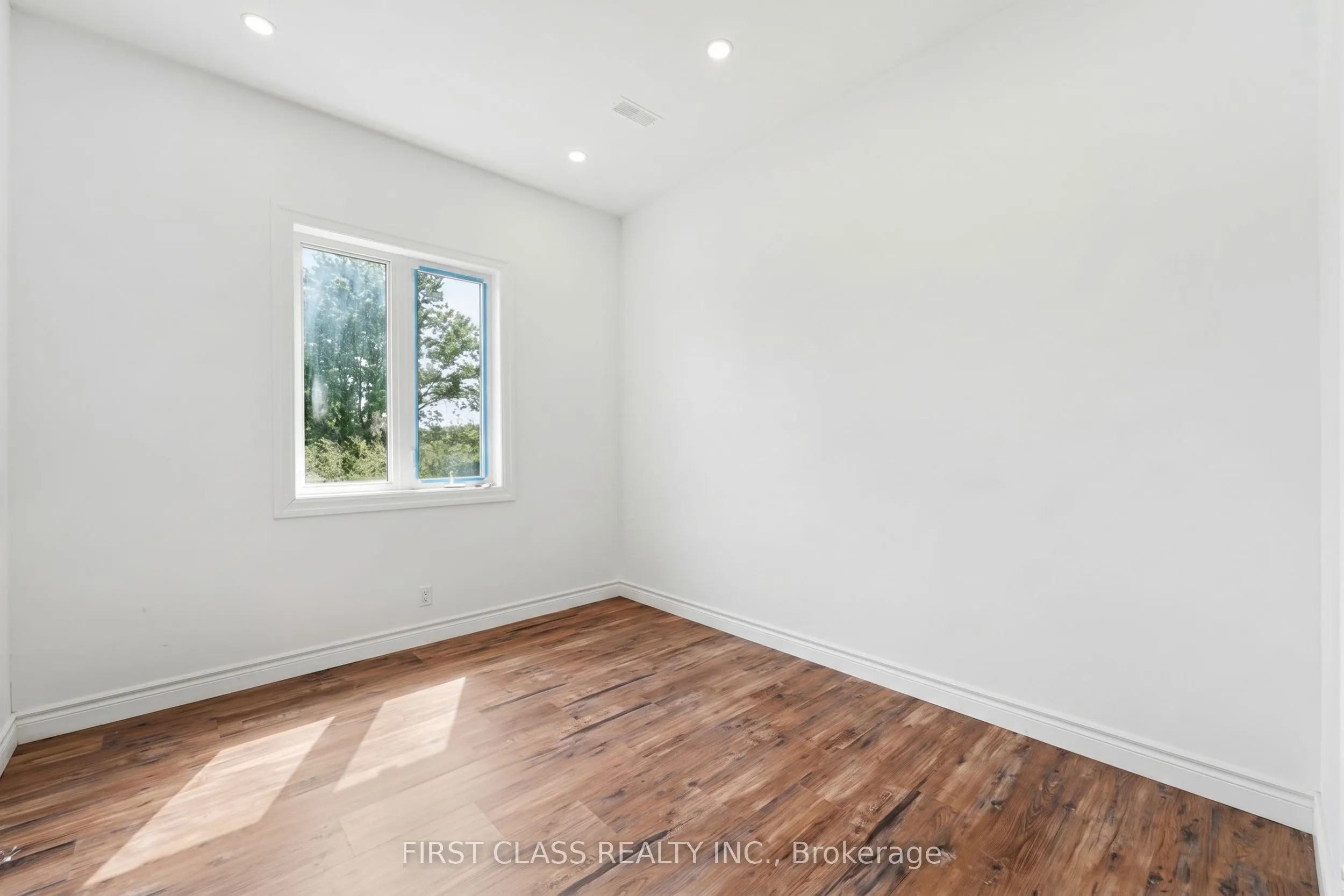 424 Concession Rd 8 E