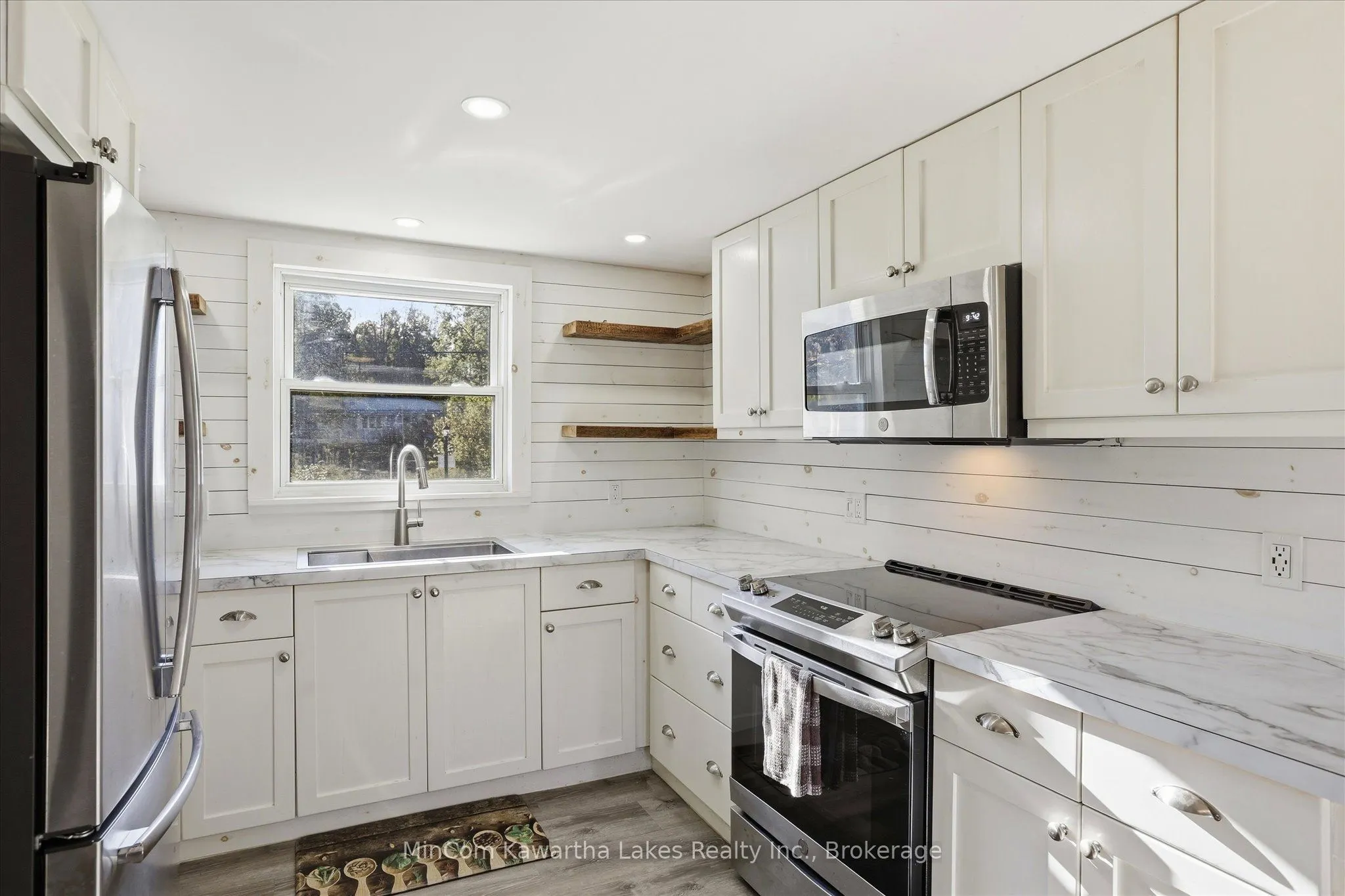 42 Willow Road