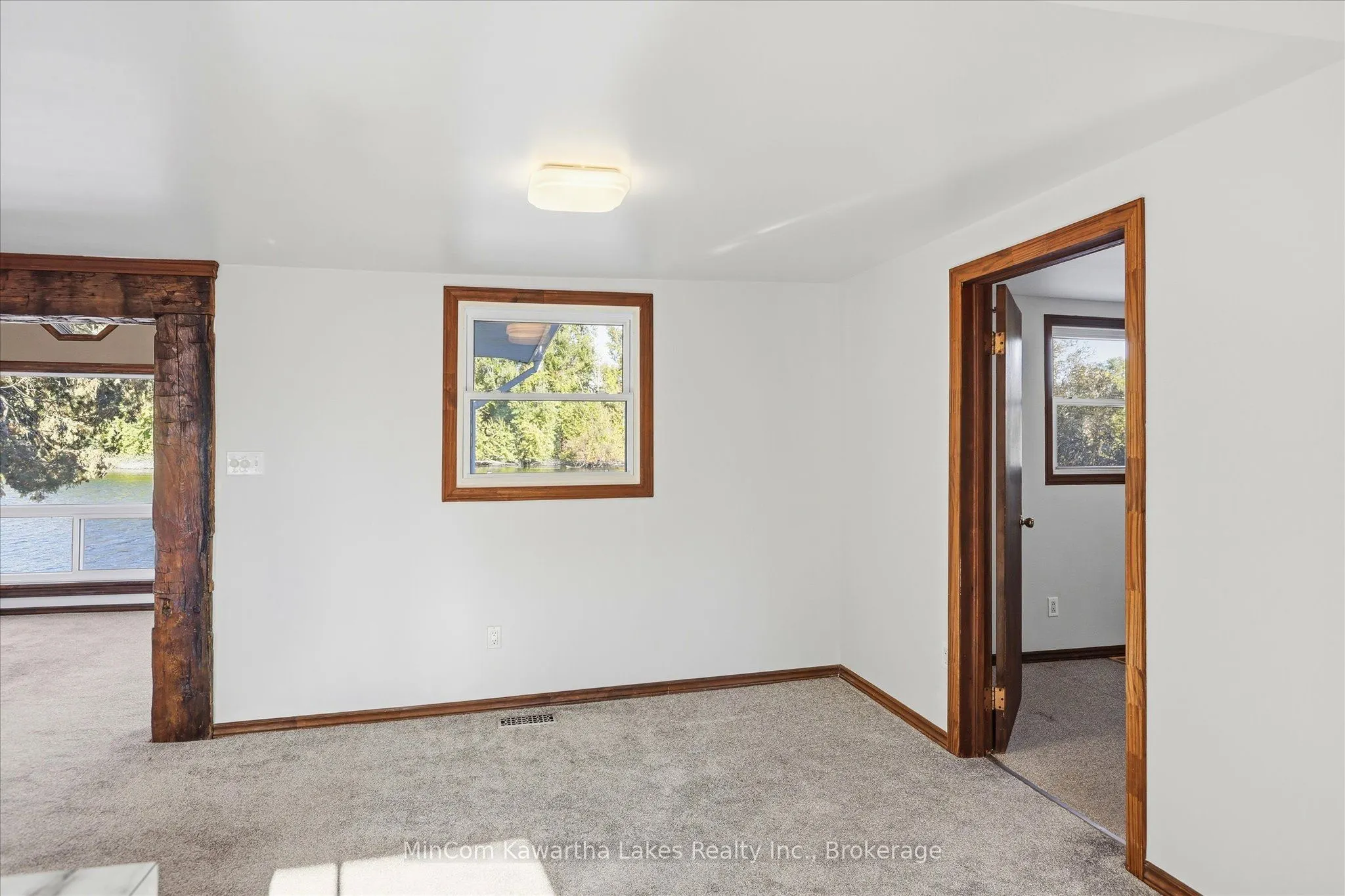 42 Willow Road