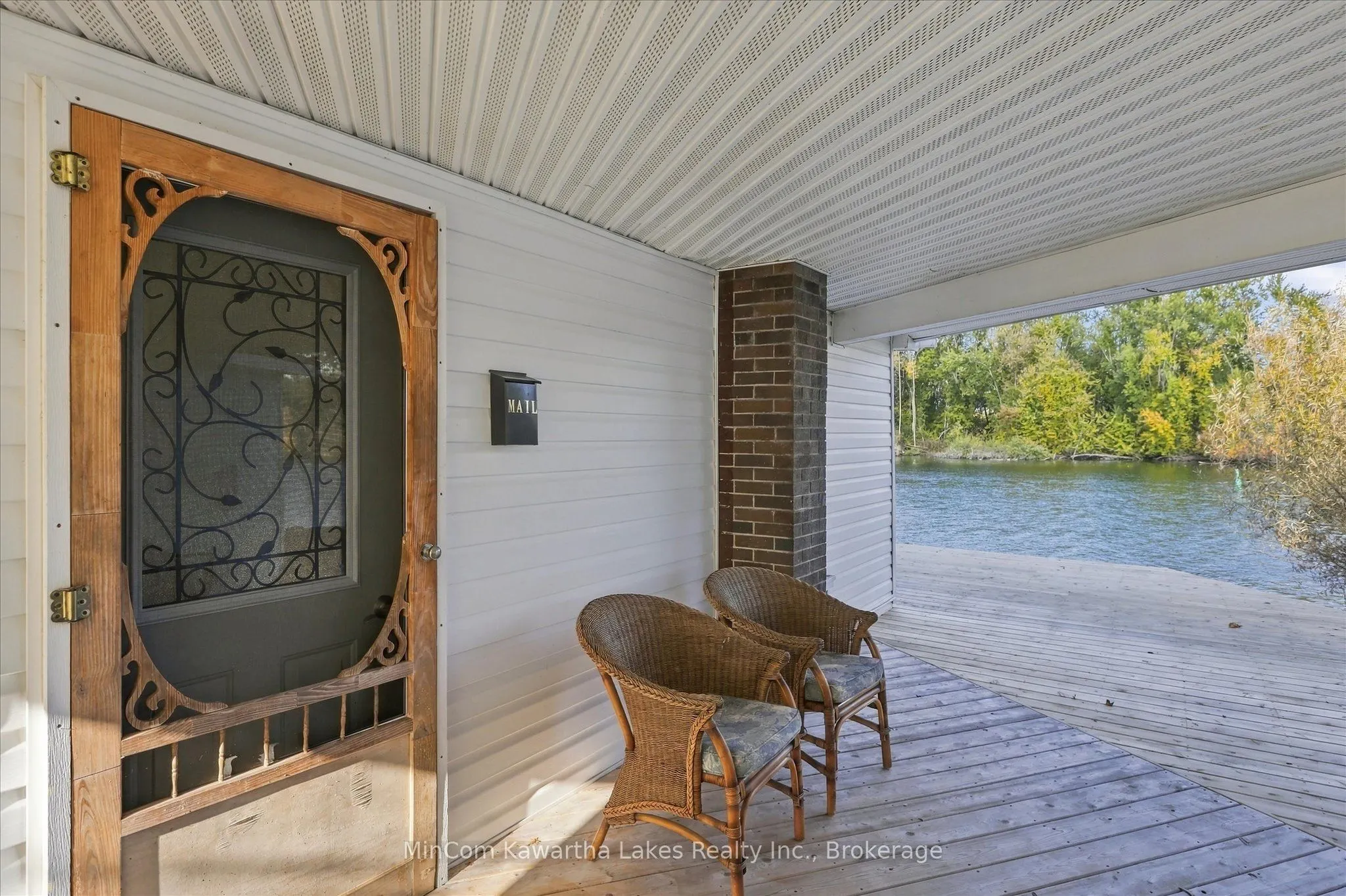 42 Willow Road