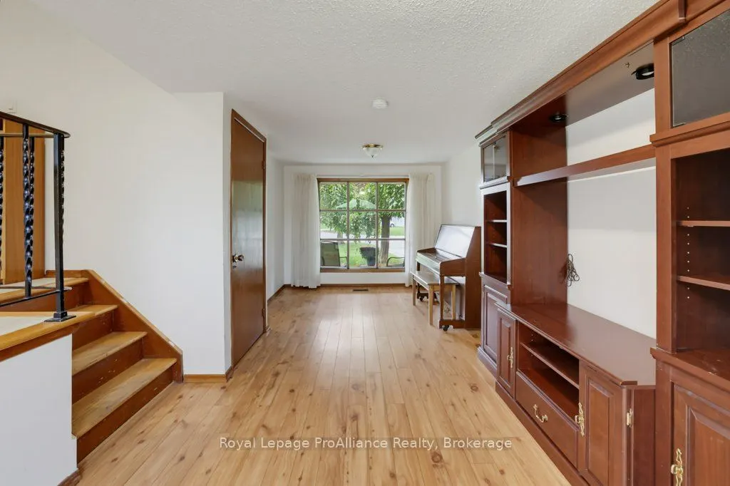 23 Thorncliffe Drive