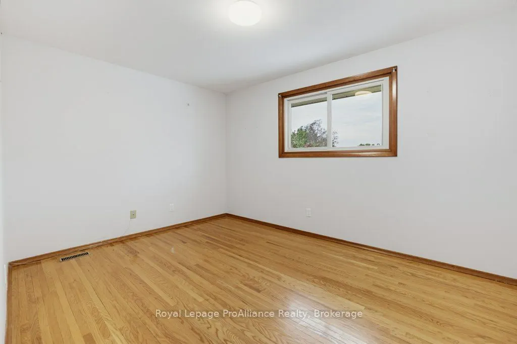 23 Thorncliffe Drive