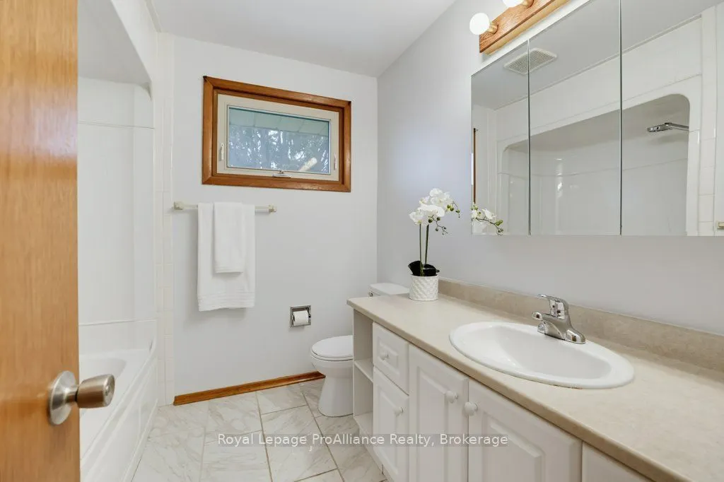 23 Thorncliffe Drive