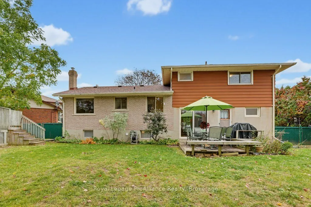 23 Thorncliffe Drive