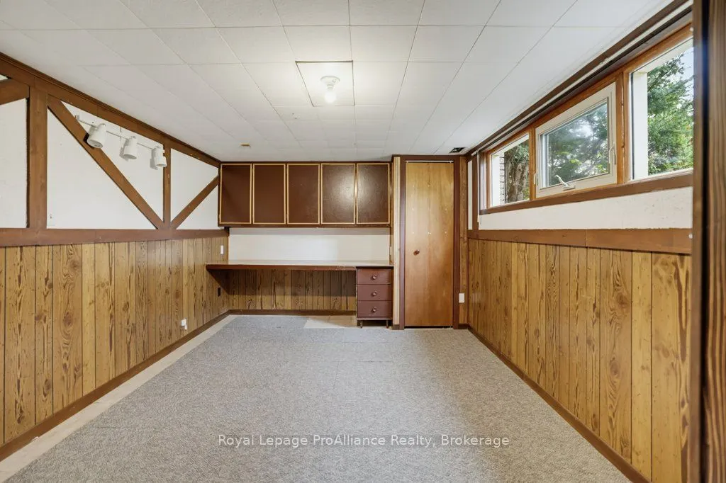 23 Thorncliffe Drive