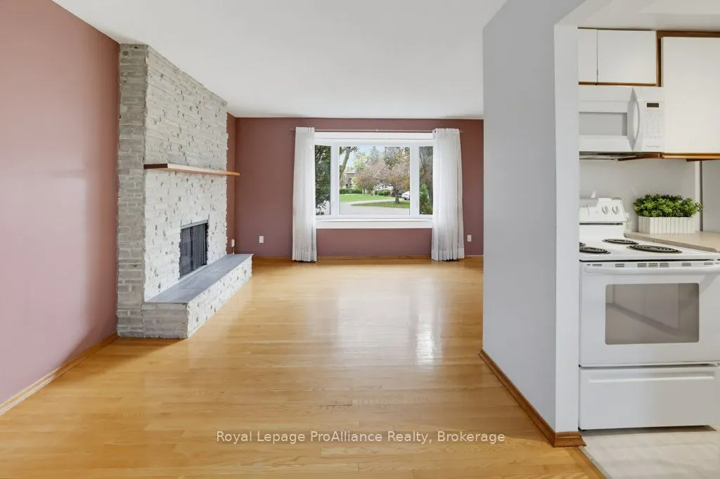 23 Thorncliffe Drive