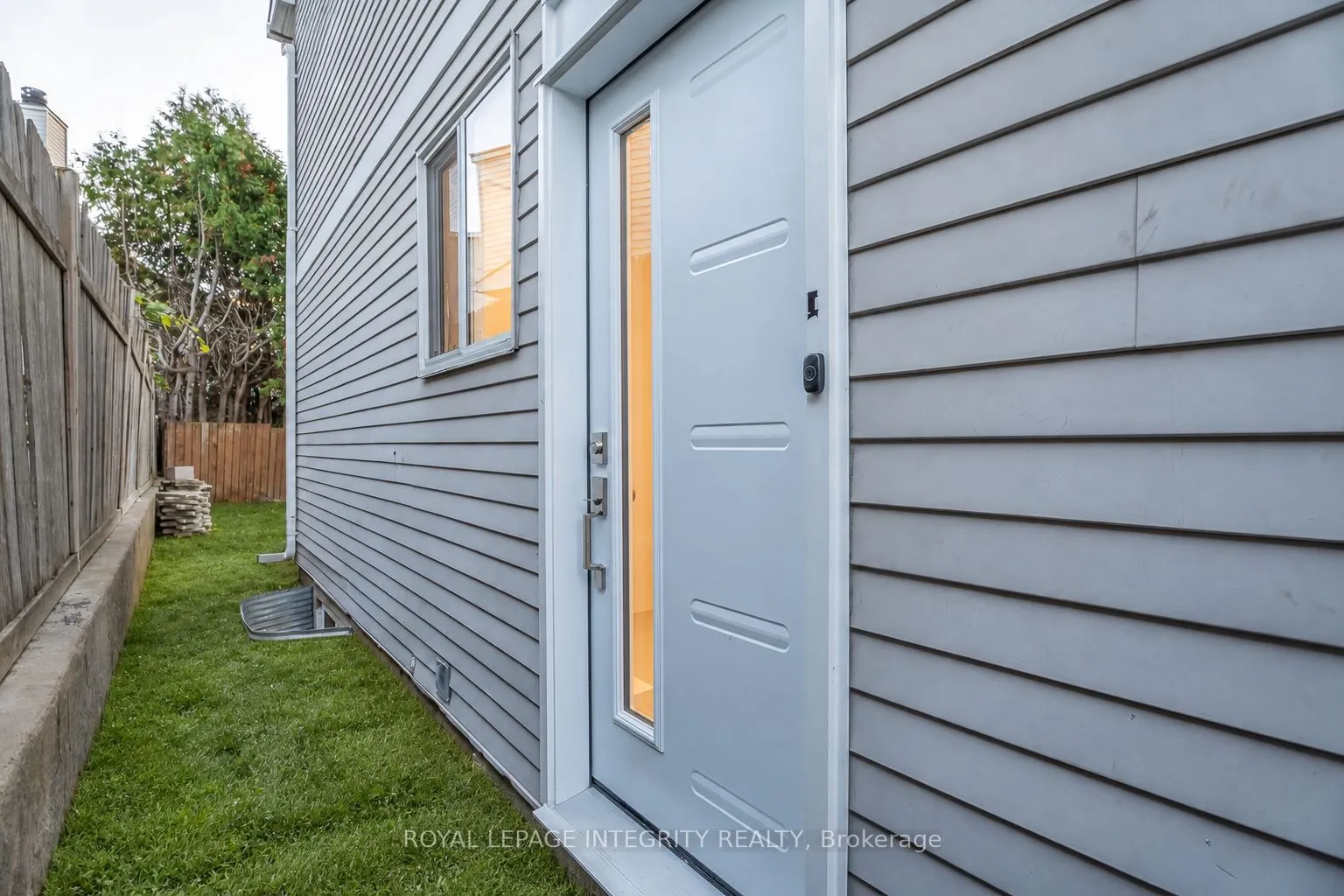 775 Kingfisher Crescent #A