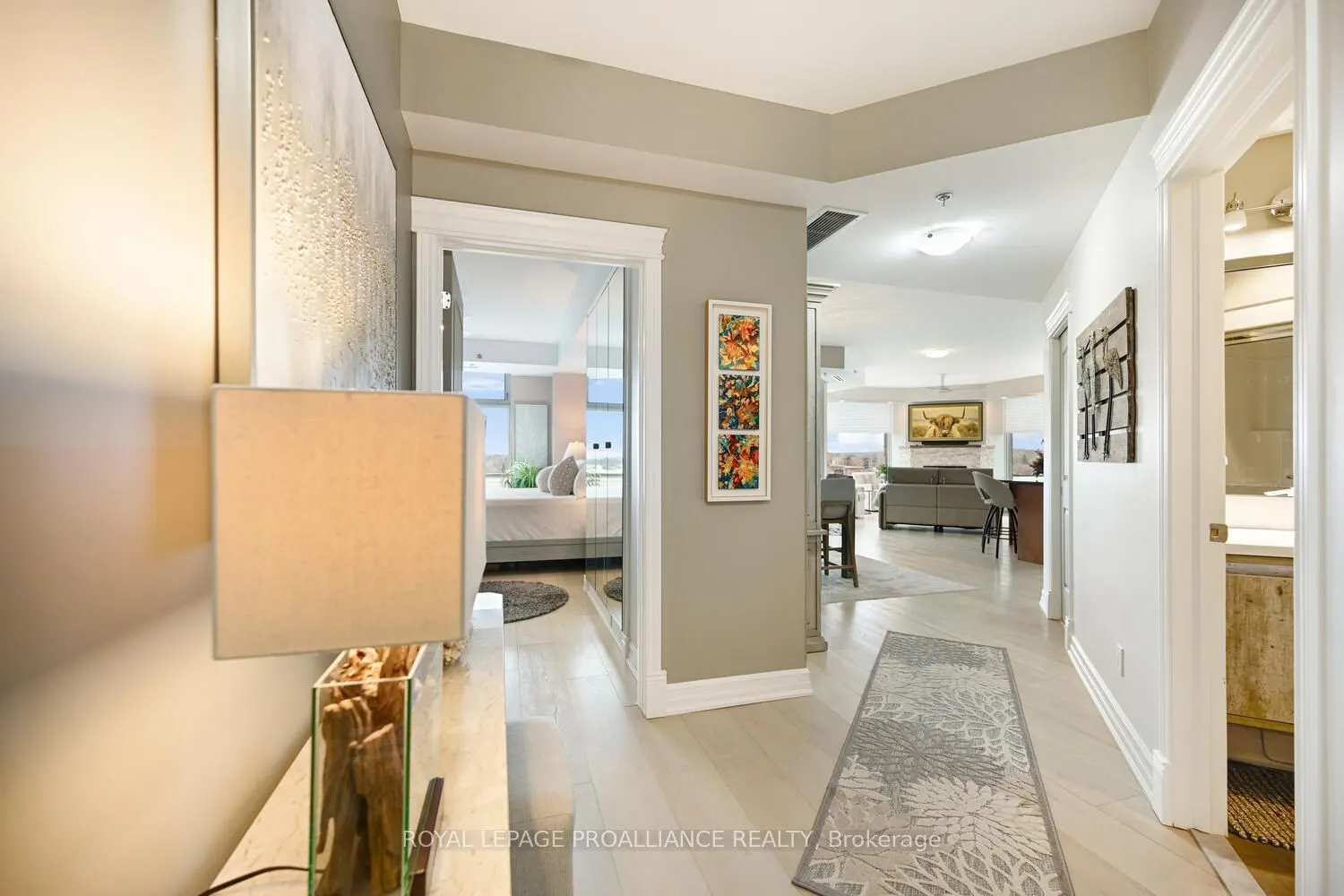 15 St Andrew Street E #1004