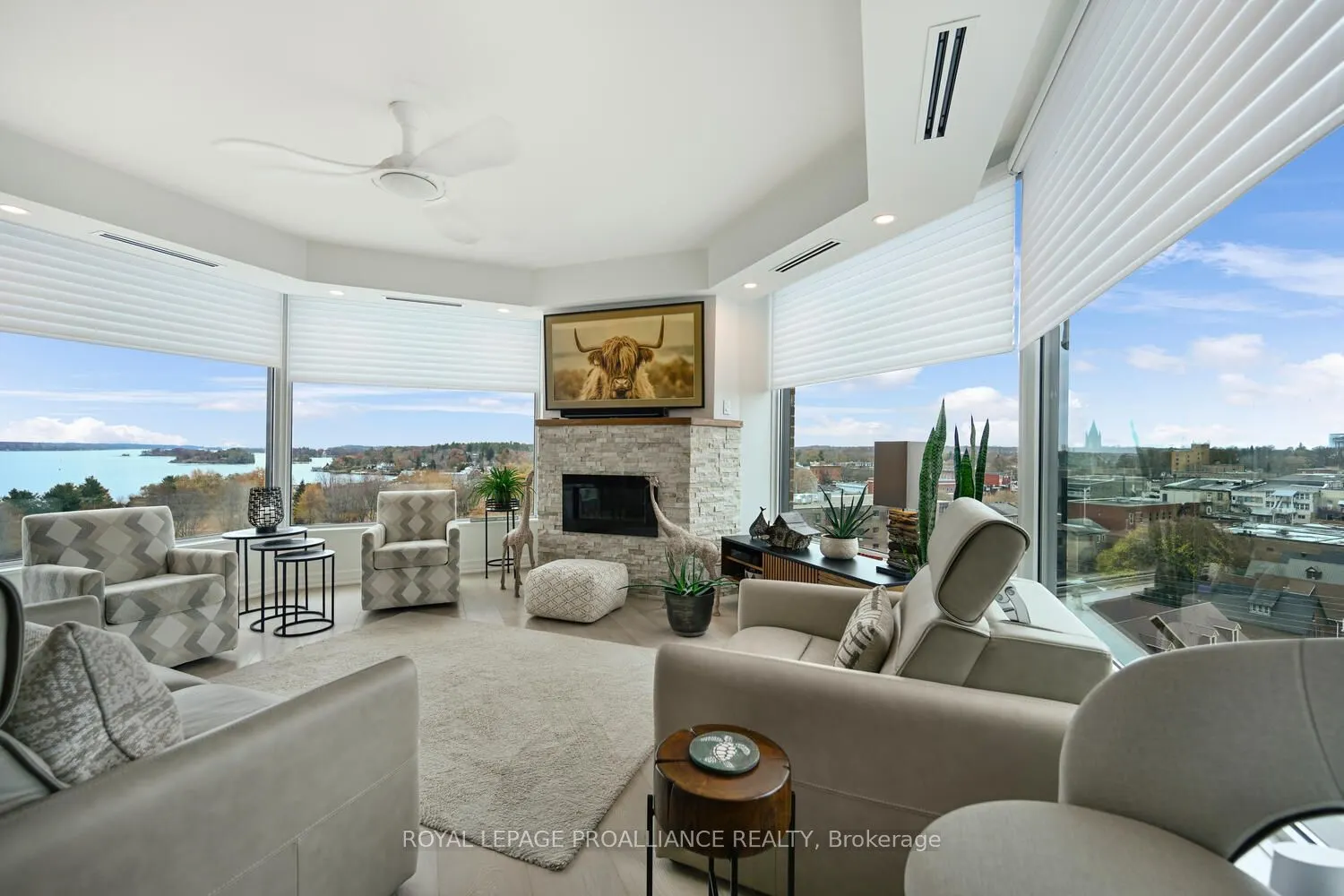 15 St Andrew Street E #1004