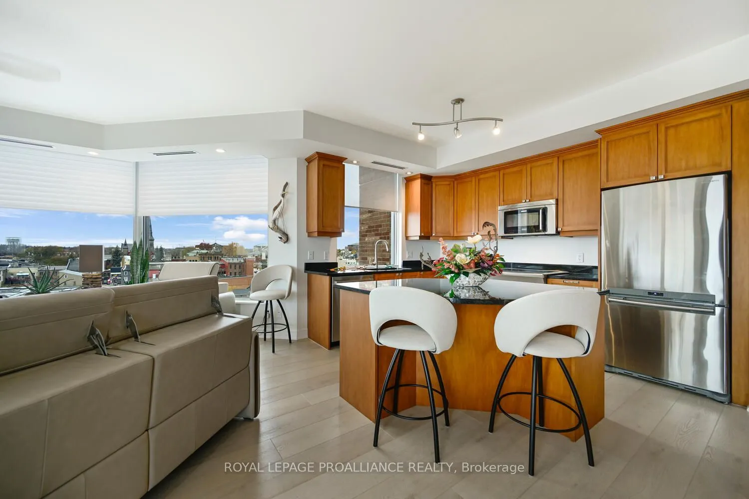 15 St Andrew Street E #1004