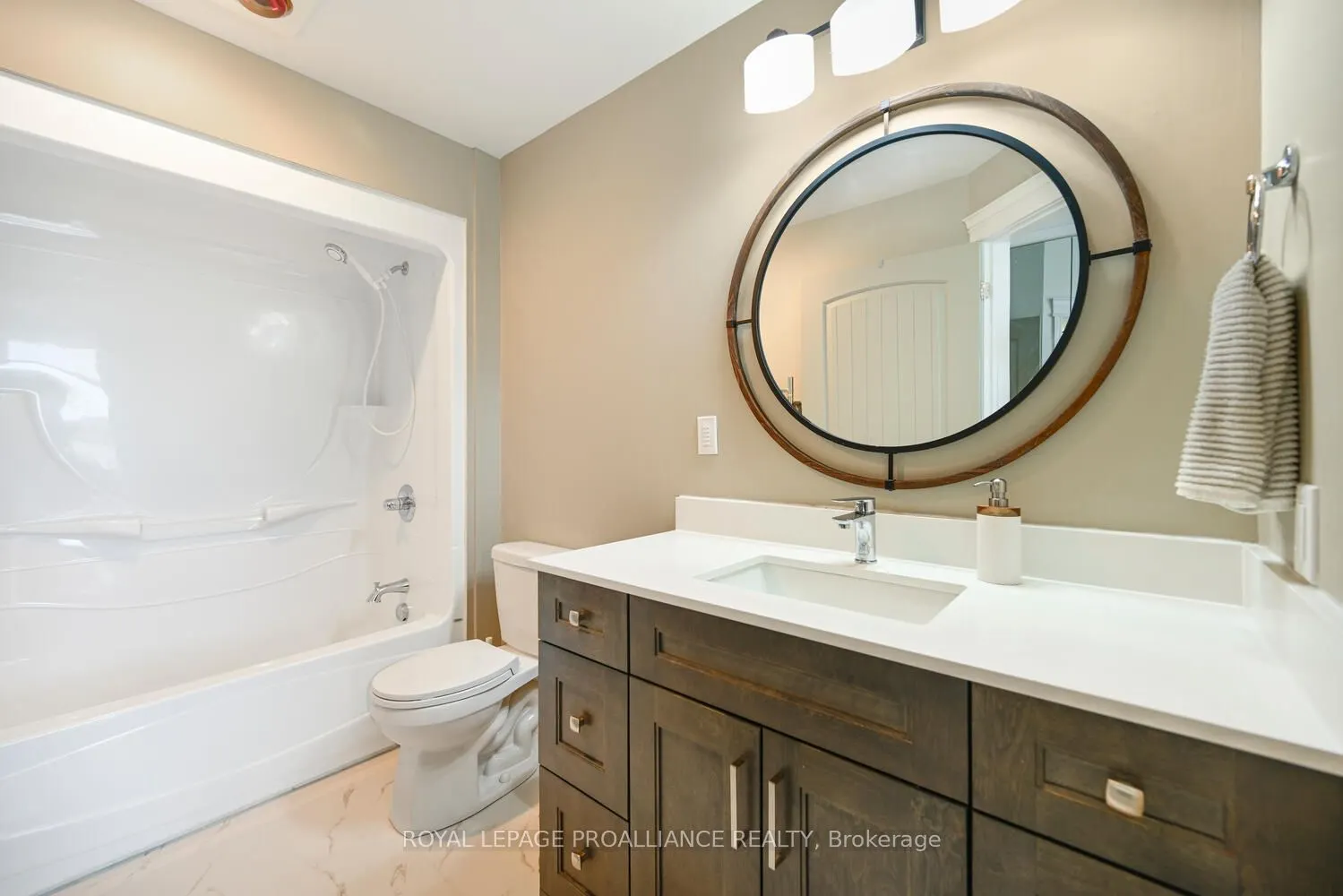 15 St Andrew Street E #1004