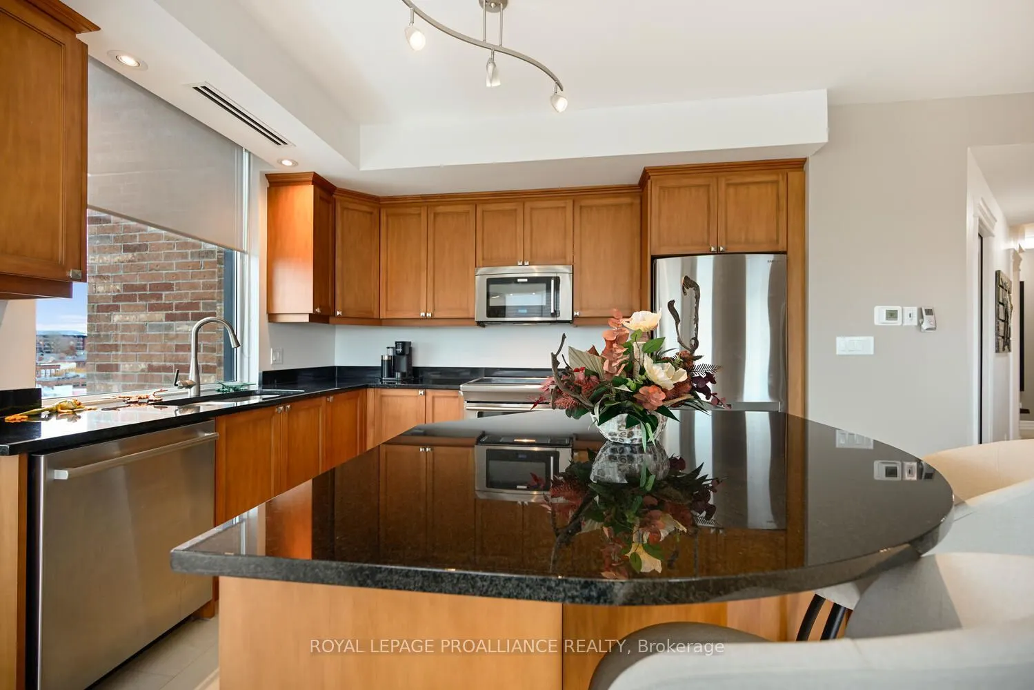 15 St Andrew Street E #1004