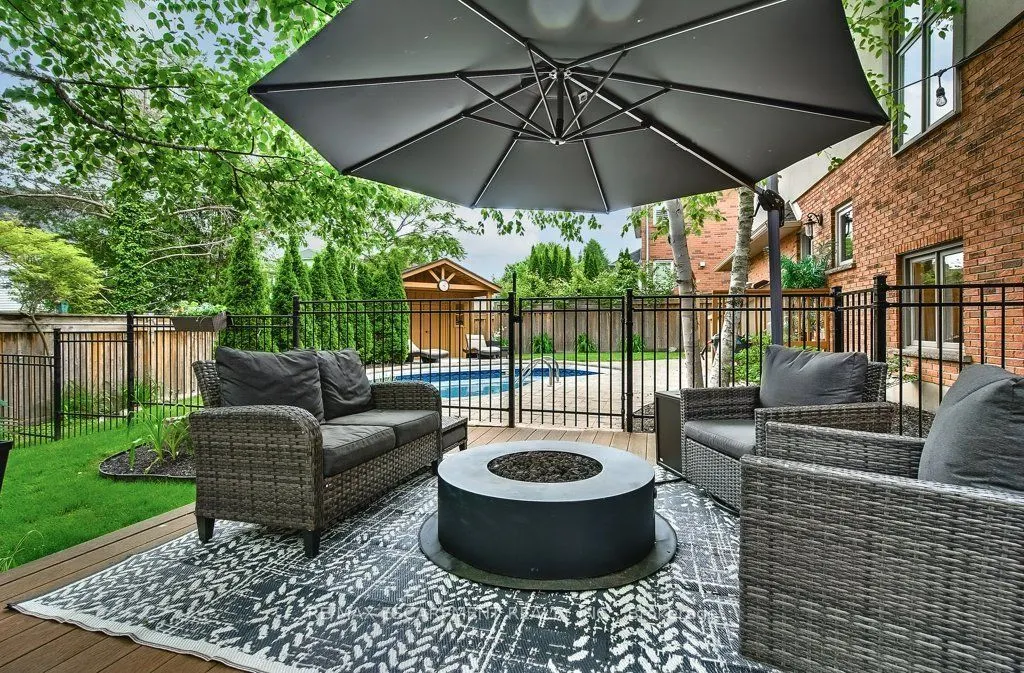 447 GOLF LINKS Road