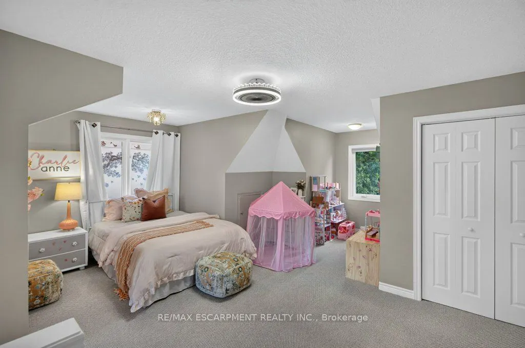 447 GOLF LINKS Road