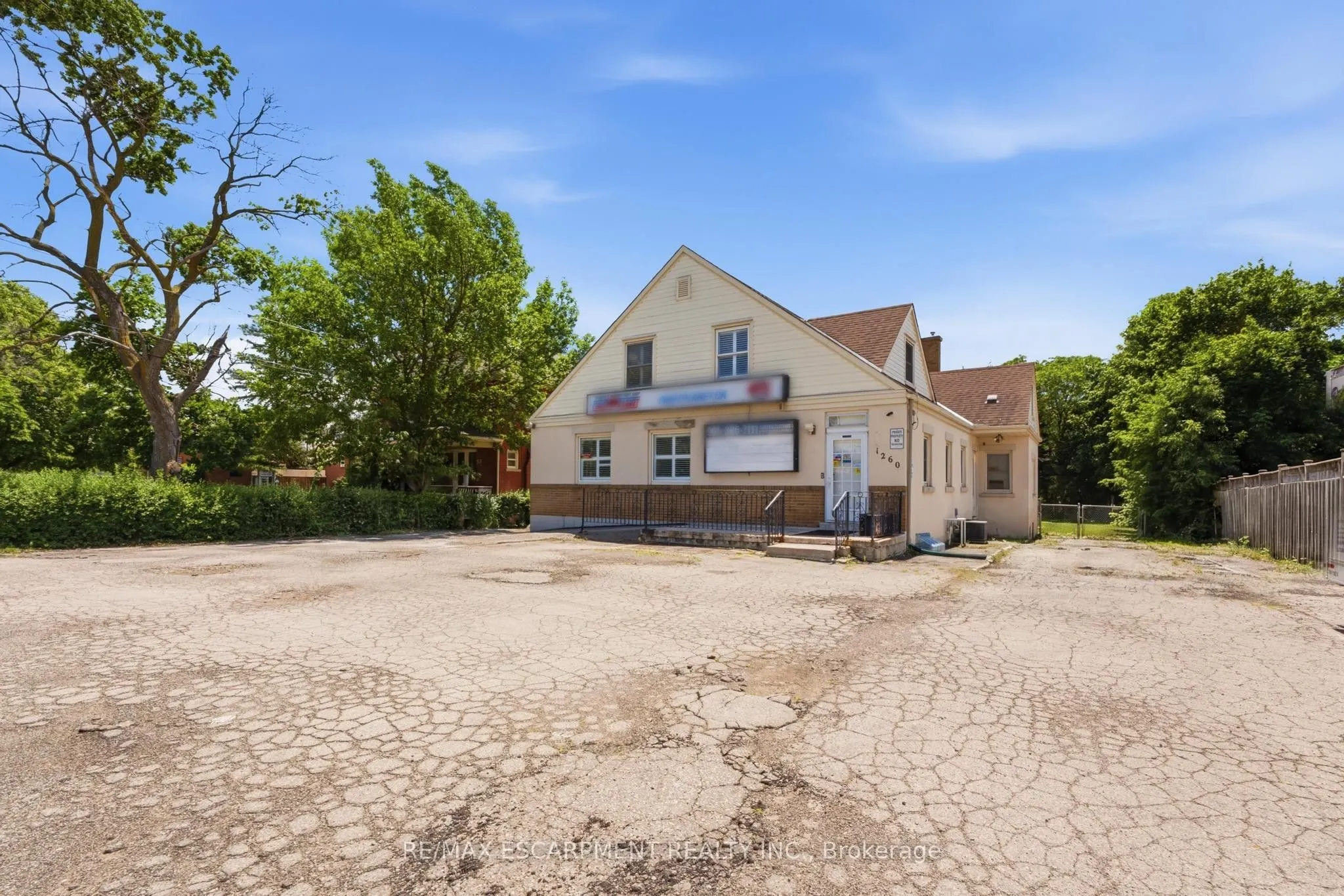 1260 HIGHWAY 8