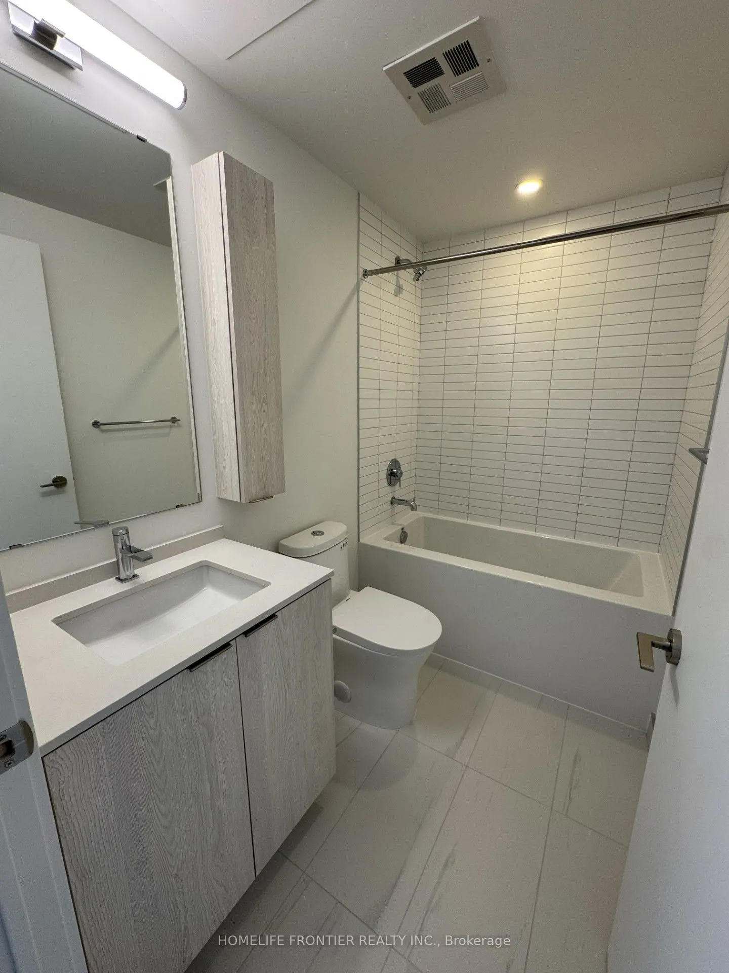 101 John Street #1615